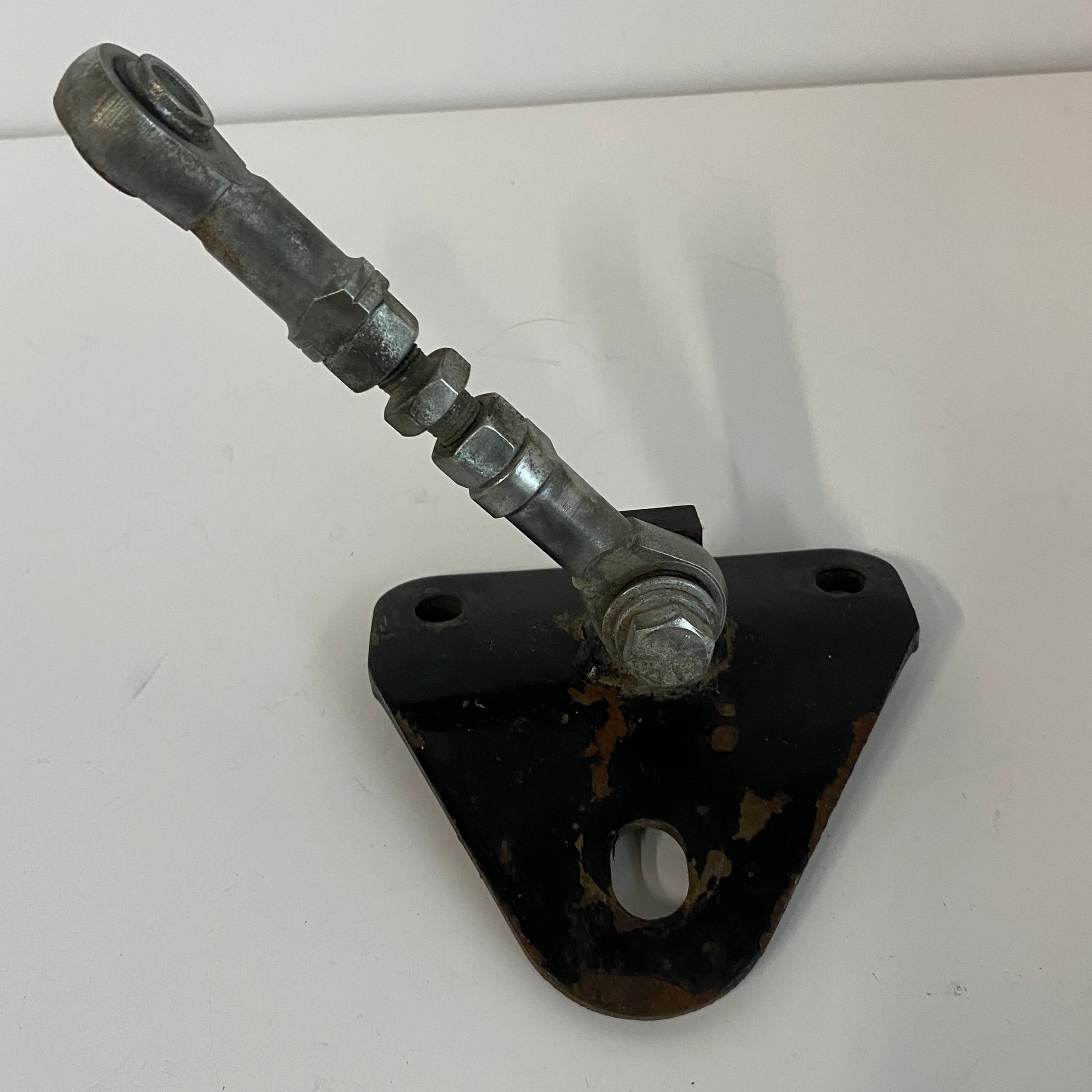 Support moteur inférieur avant Harley Davidson REF OEM 47159-79A & 16219-79C