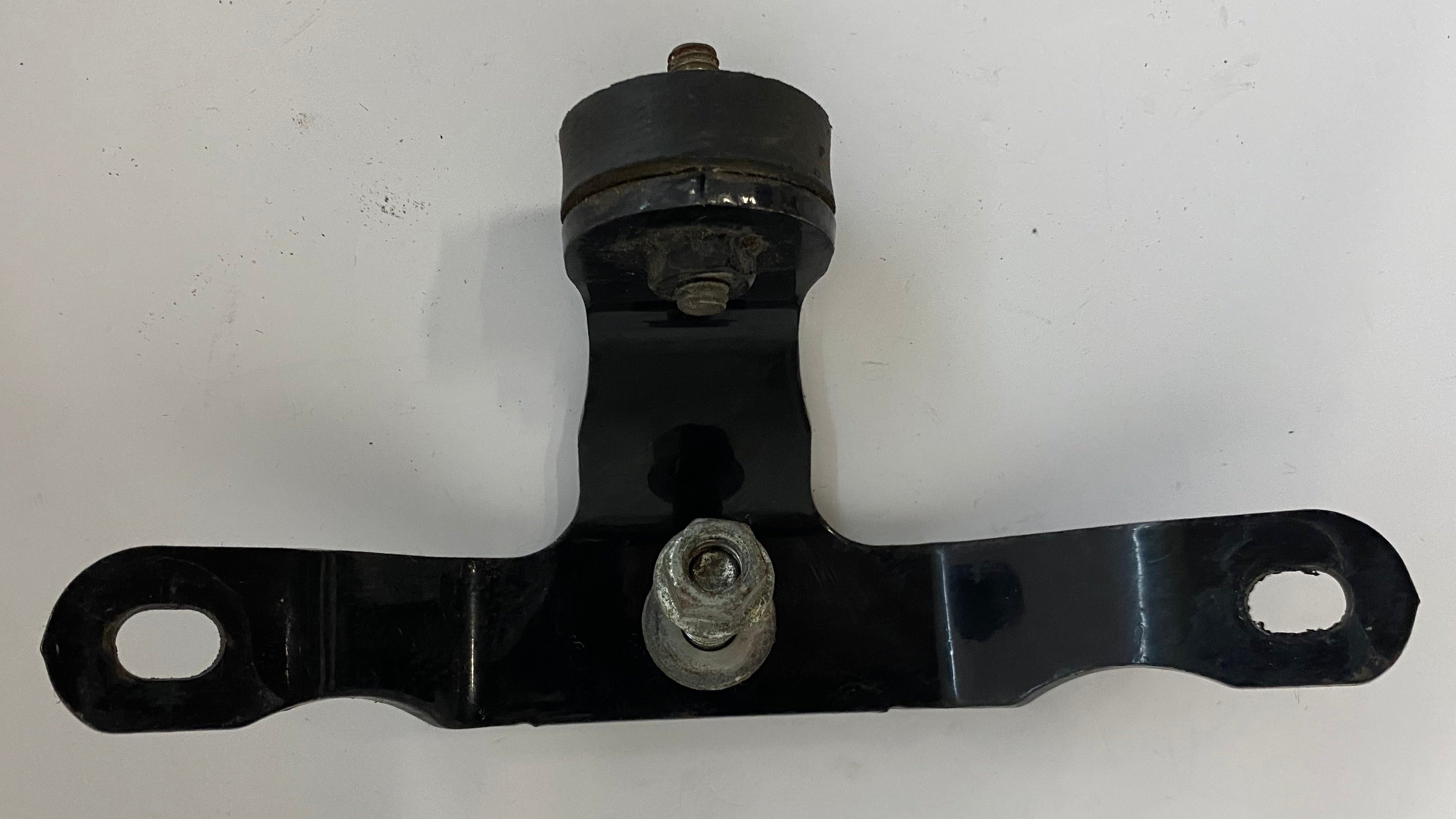 Support moteur supérieur Harley Davidson REF OEM 16316-99