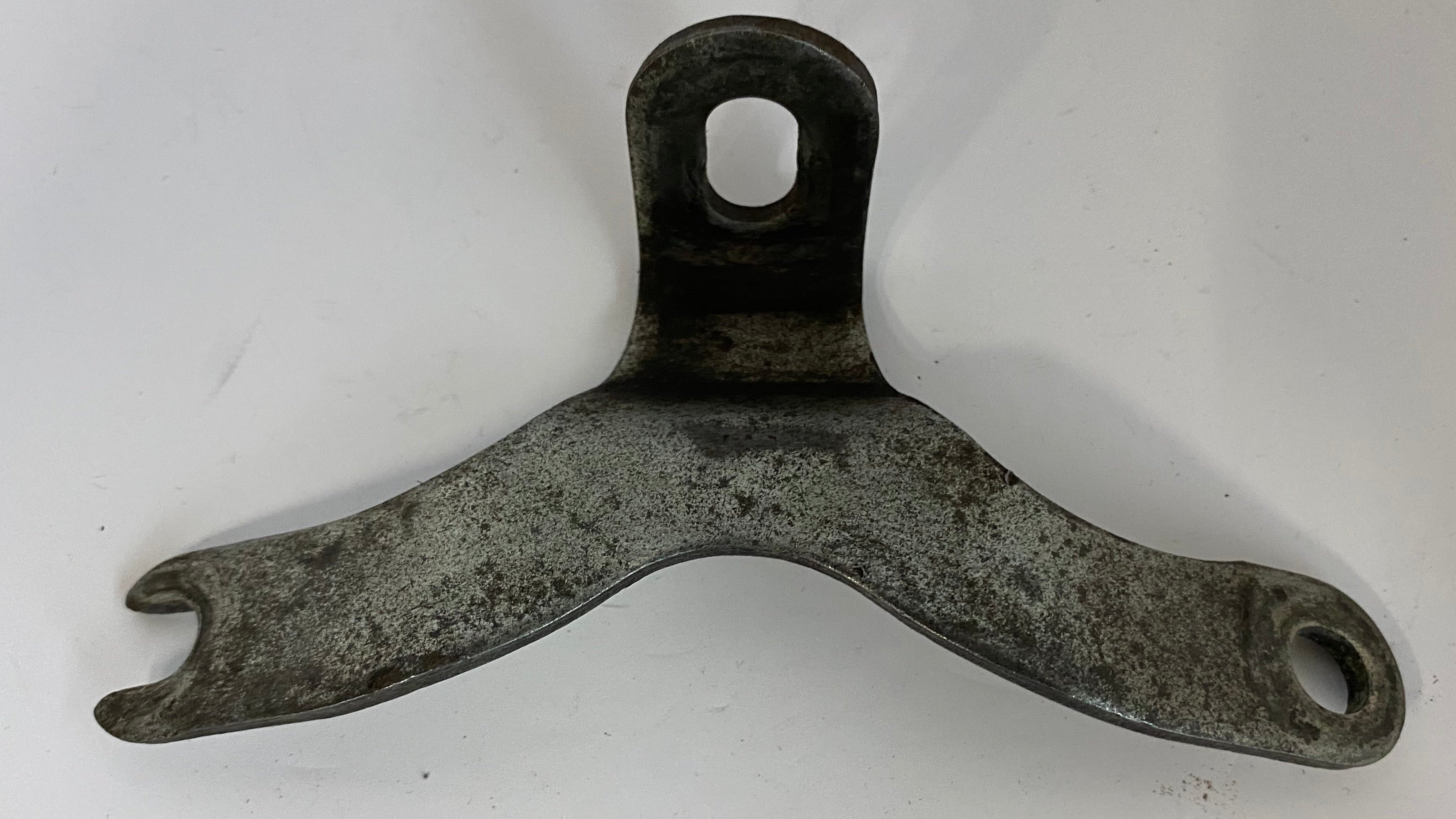 Support moteur supérieur Shovelhead Panhead Harley Davidson REF OEM 16853-48