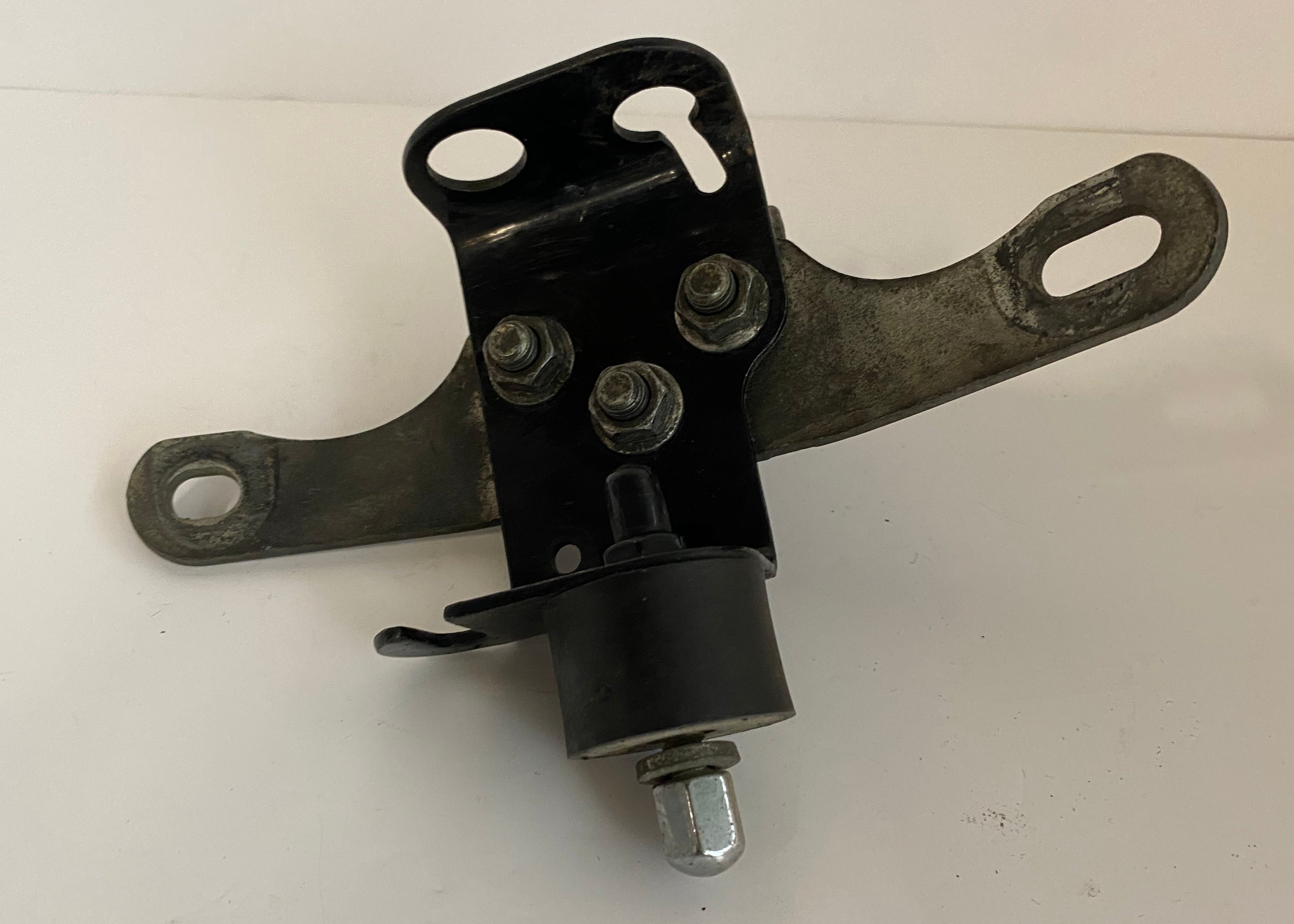 Support moteur supérieur Softail Harley Davidson REF OEM 16242-90 & 16247-91