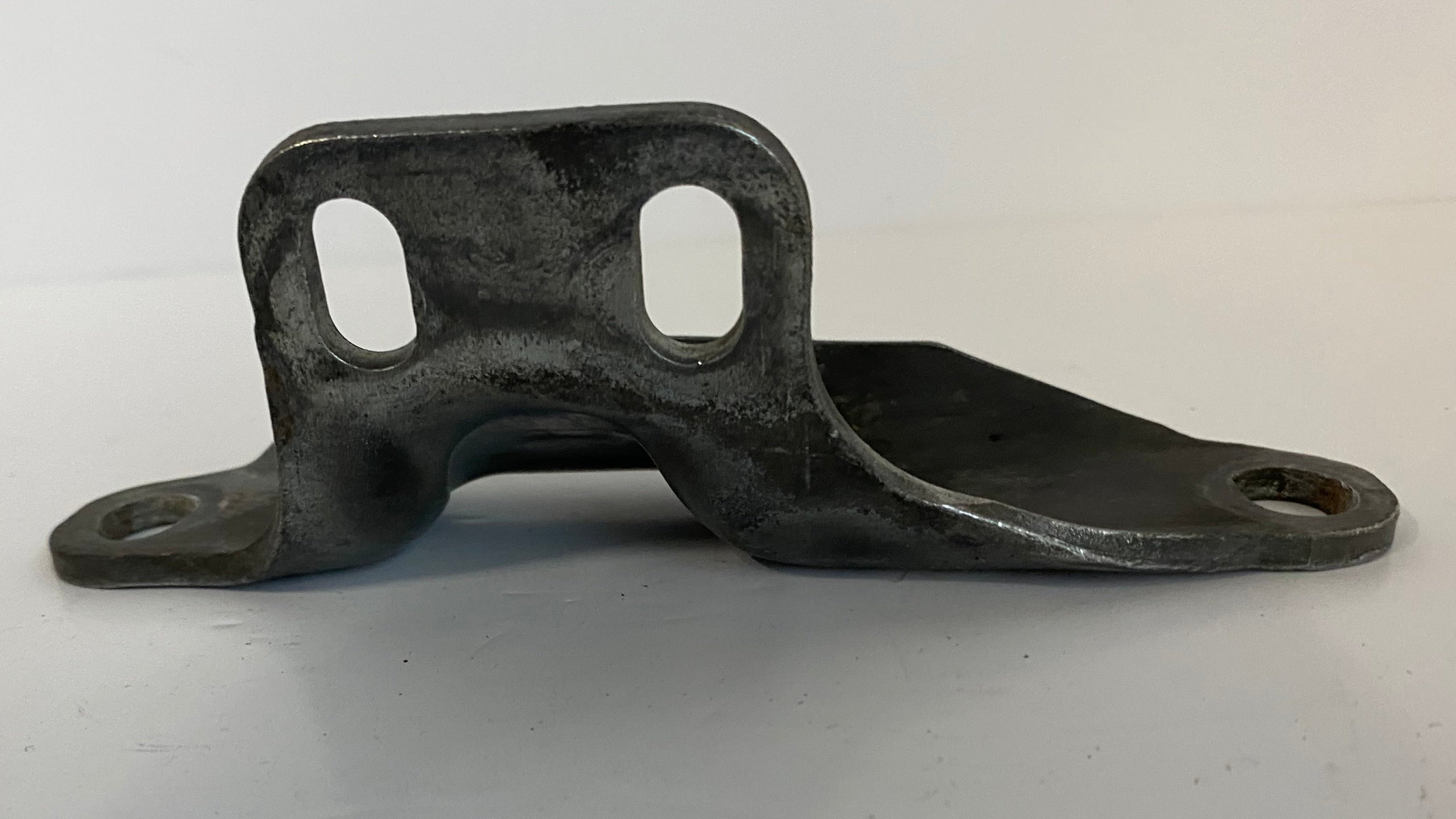 Support moteur supérieur avant Sportster Harley Davidson REF OEM 16222-86