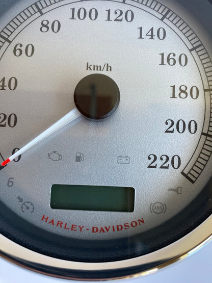 Compteur de vitesse Harley Davidson Dyna REF OEM 67204-09