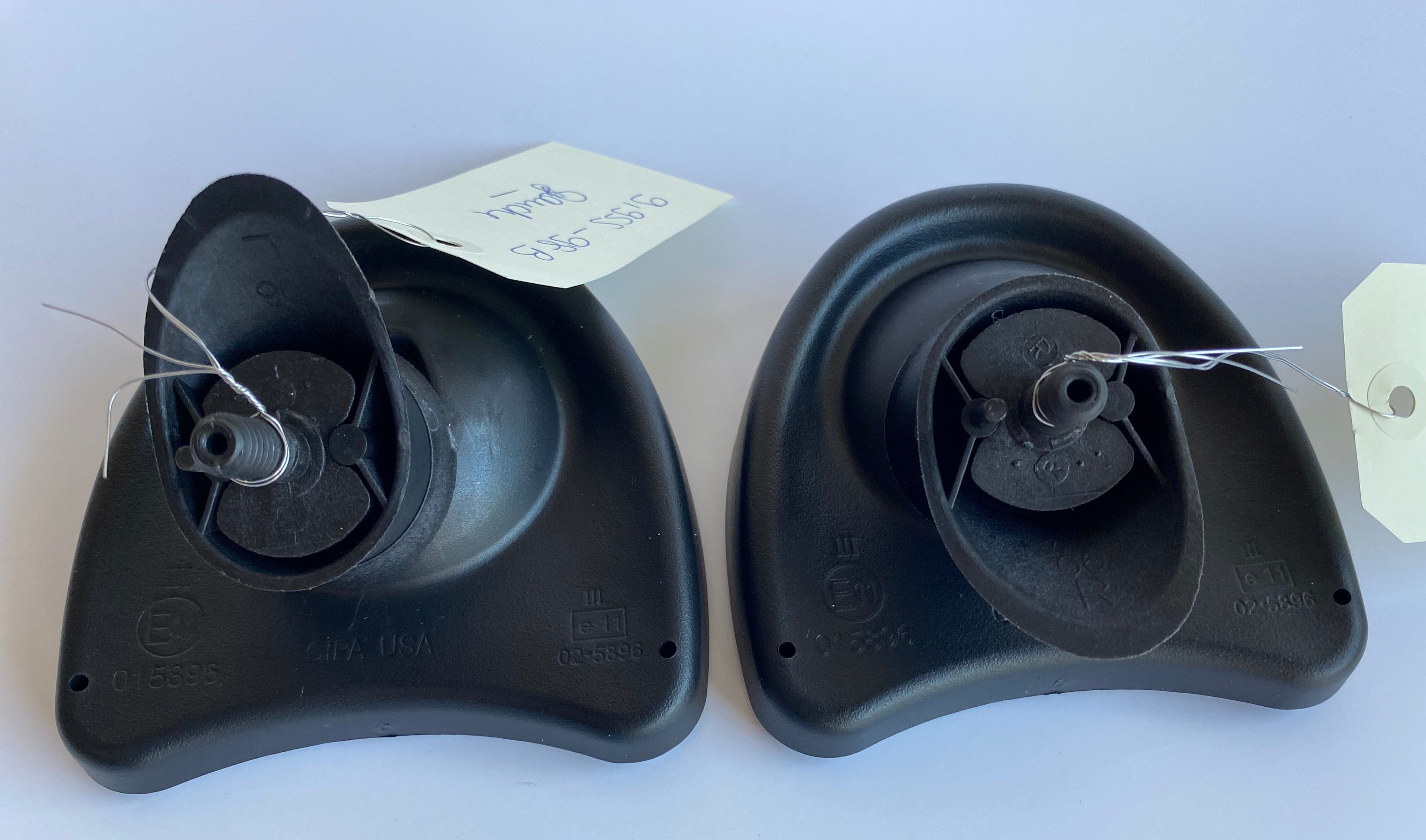Jeu de rétroviseurs Touring Harley Davidson REF OEM 91974-98B & 91955-98B
