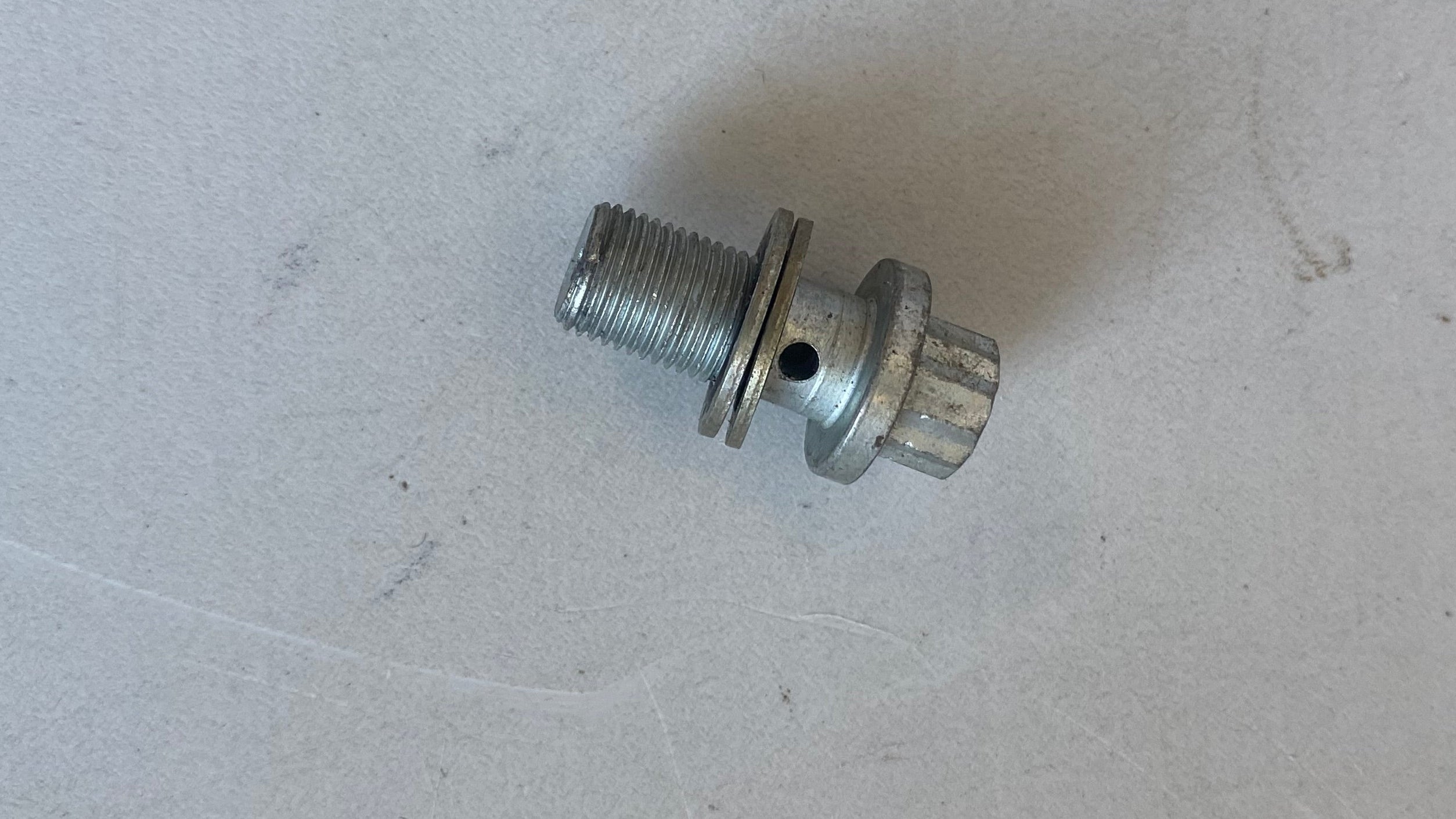Vis de banjo de frein 7/16-24" Harley Davidson REF OEM 41739-84A