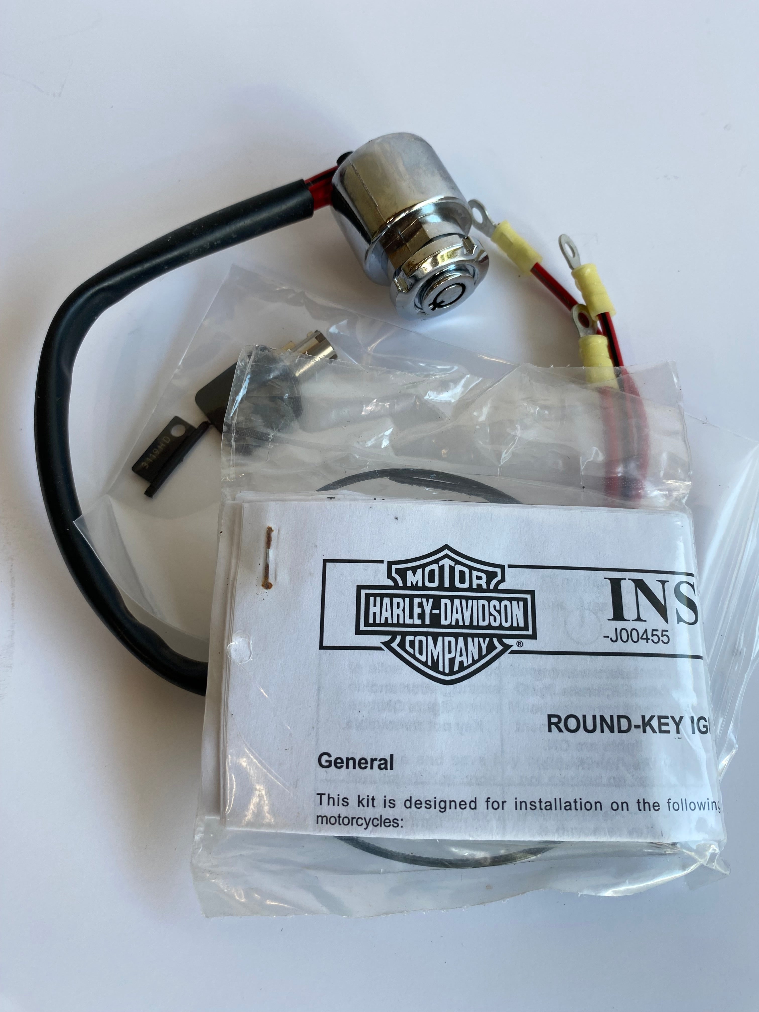 Contacteur à clé Dyna Harley Davidson REF OEM 71428-90B