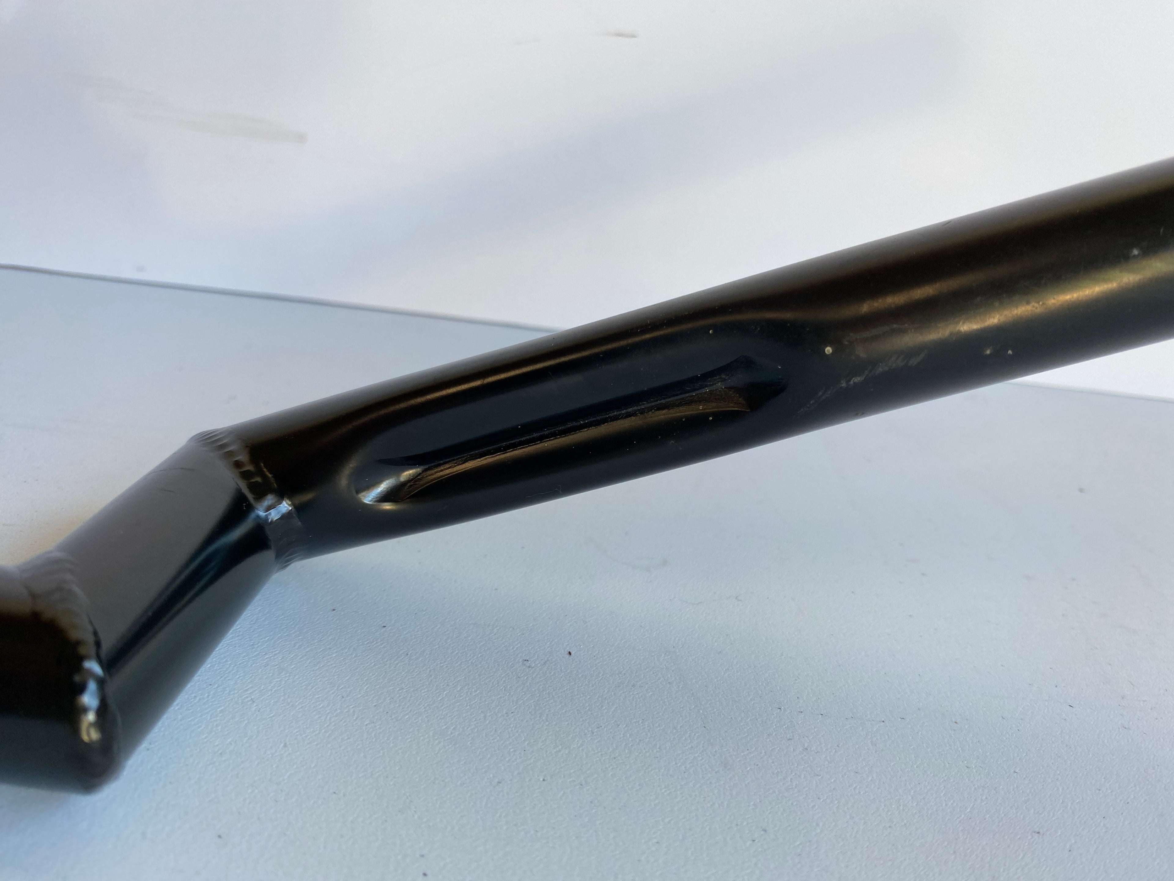 Guidon noir Bitwell Maynard 1 pouce Harley Davidson REF Drag 0601-2348