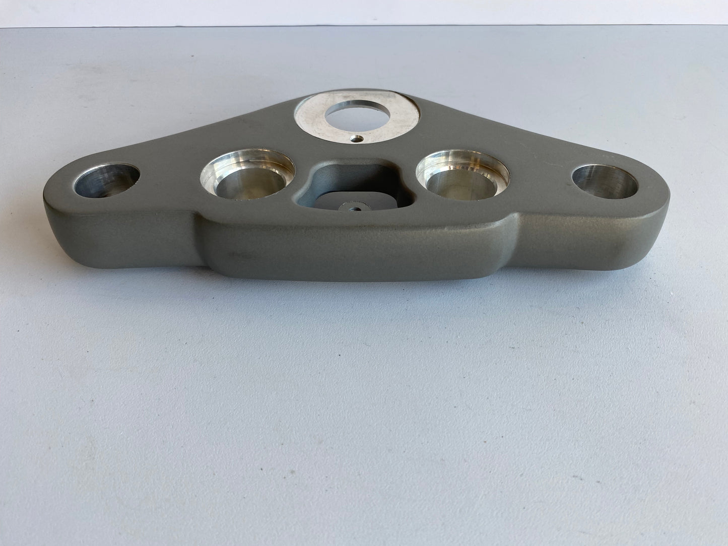 Té de fourche supérieur Softail Rocker FXWC Harley Davidson REF OEM 46705-08