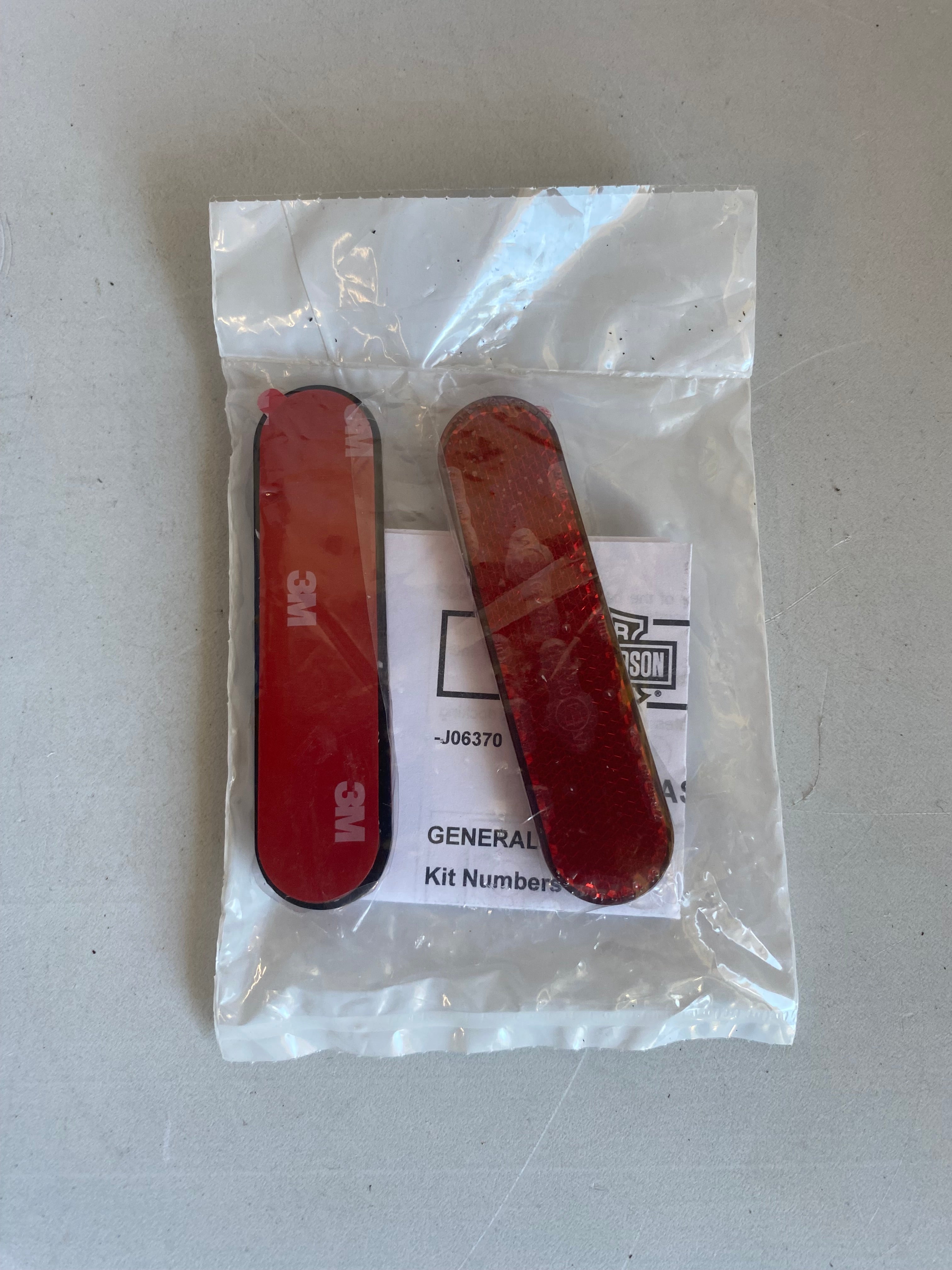 Jeu de 2 réflecteurs rouges arrière Harley Davidson