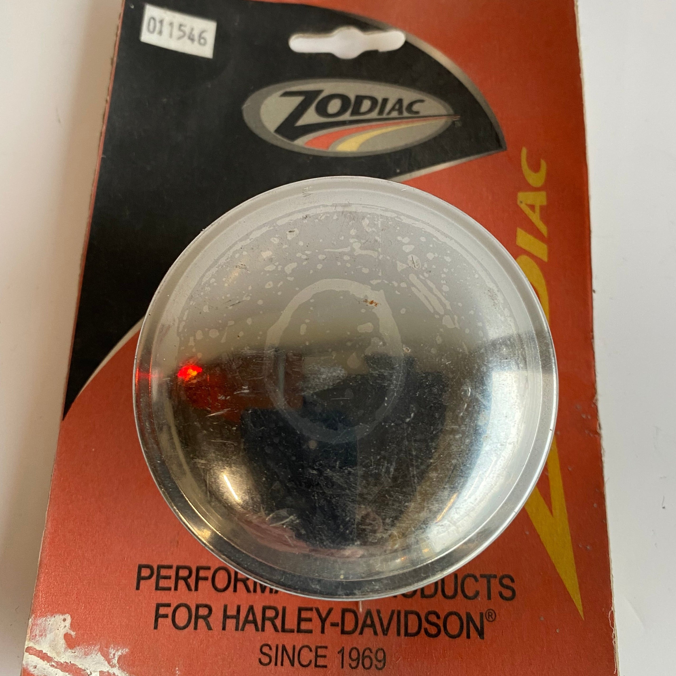 Bouchon de réservoir d'essence droit Harley Davidson REF OEM 61102-83A