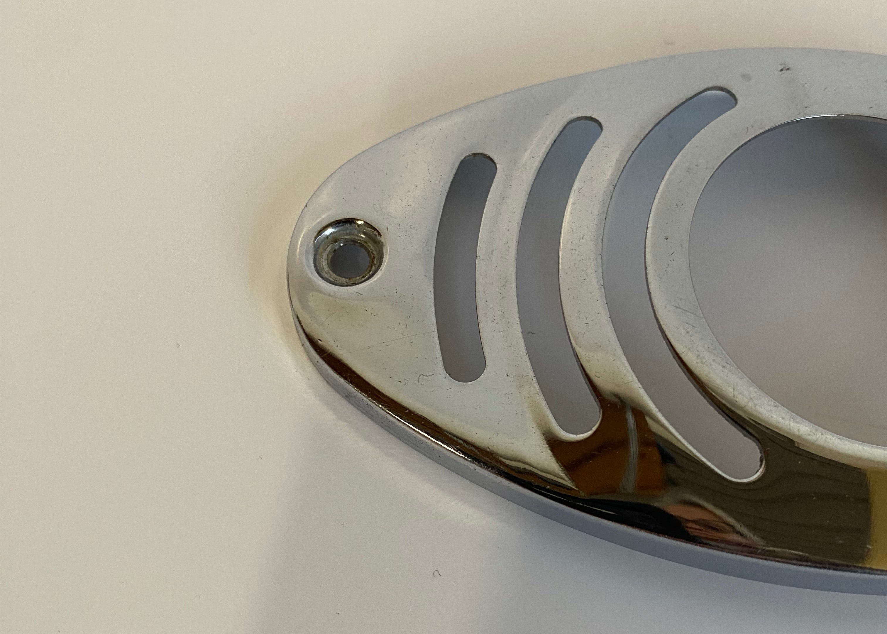 Grille de feu de stop arrière chromé Cat Eye Harley Davidson REF MCS 920284