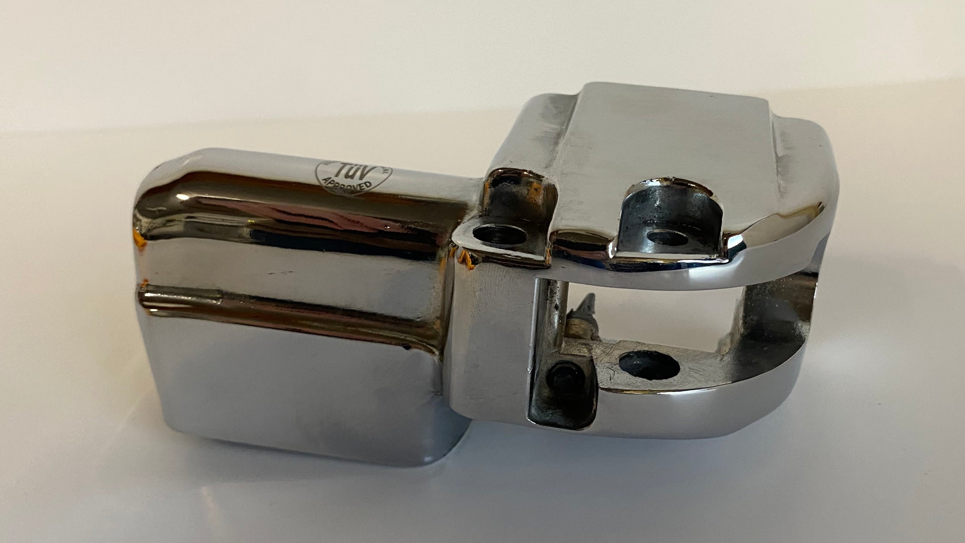 Corps de maitre cylindre de frein avant chromé Shovelhead Harley Davidson REF 45010-73