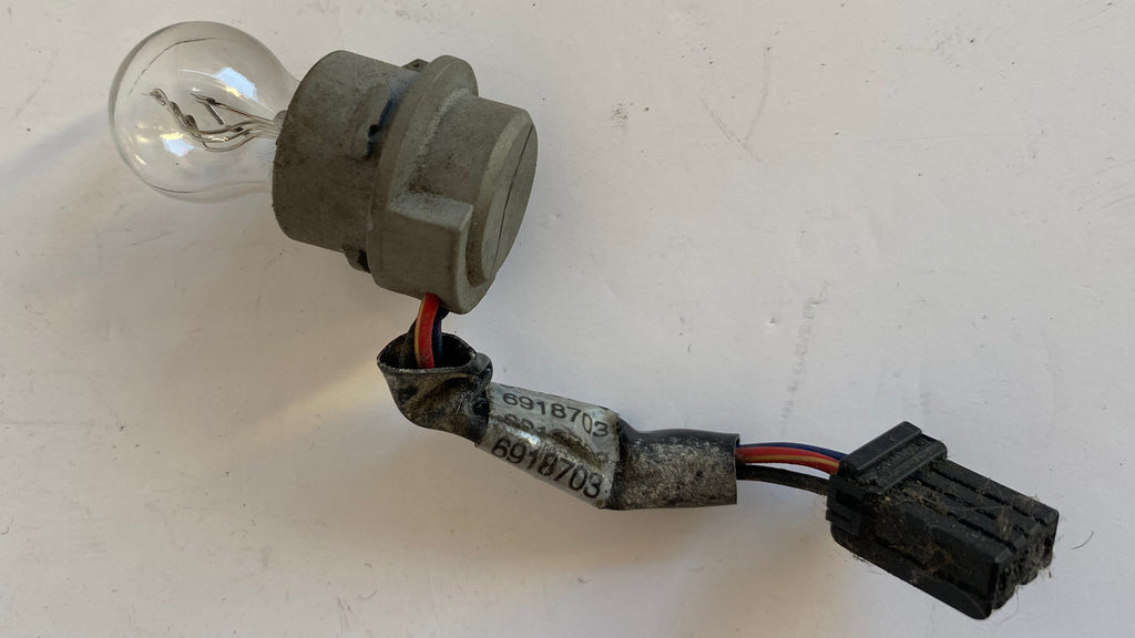 Douille de feu arrière Harley Davidson REF OEM 69187-03A