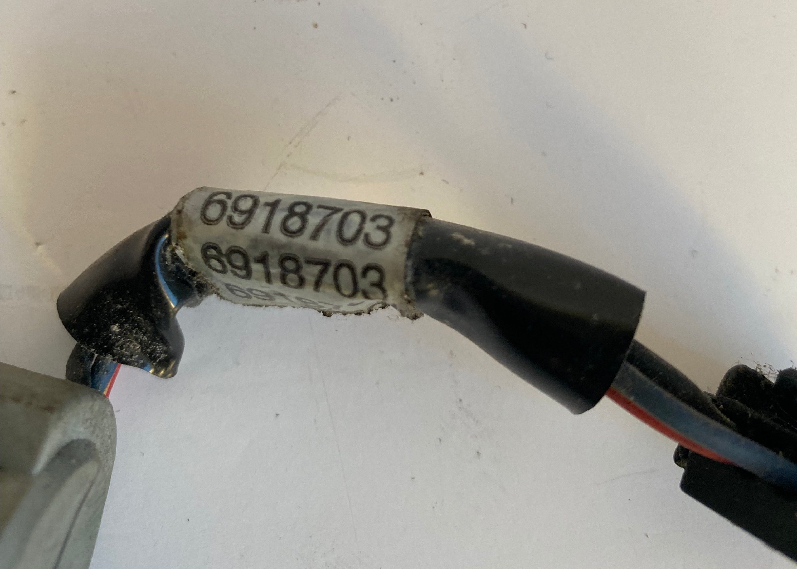 Douille de feu arrière Harley Davidson REF OEM 69187-03A