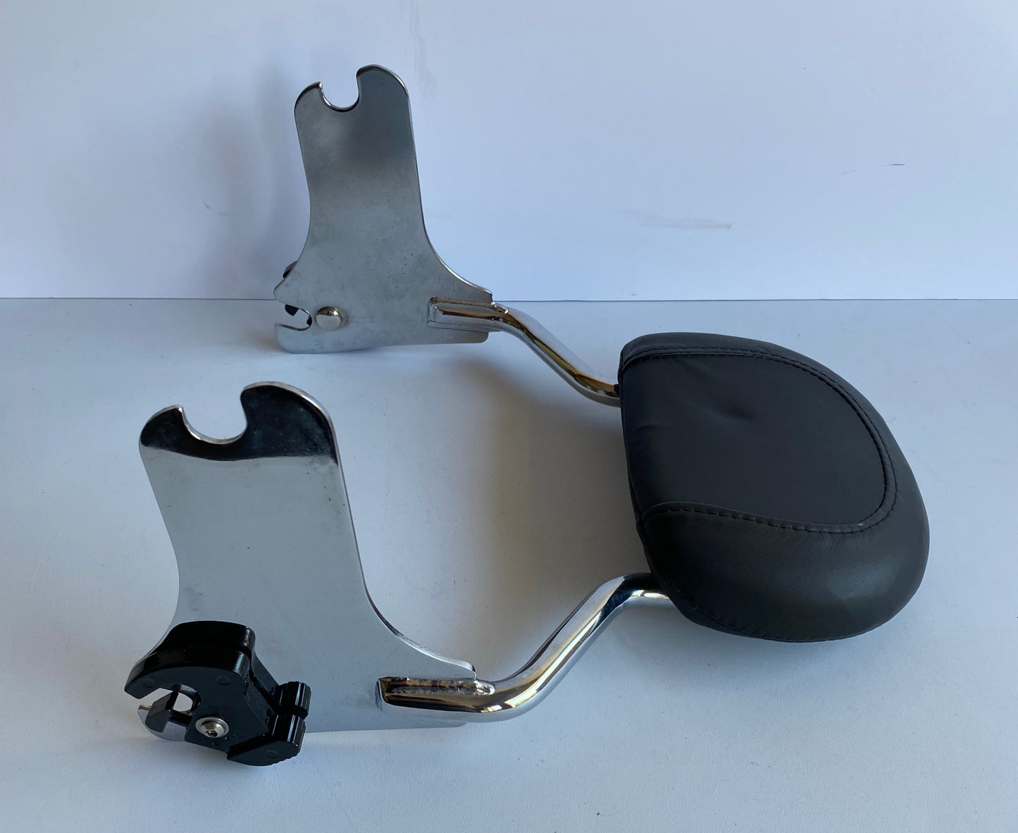 Sissy bar détachable Touring CVO Harley Davidson REF OEM 52408-07A