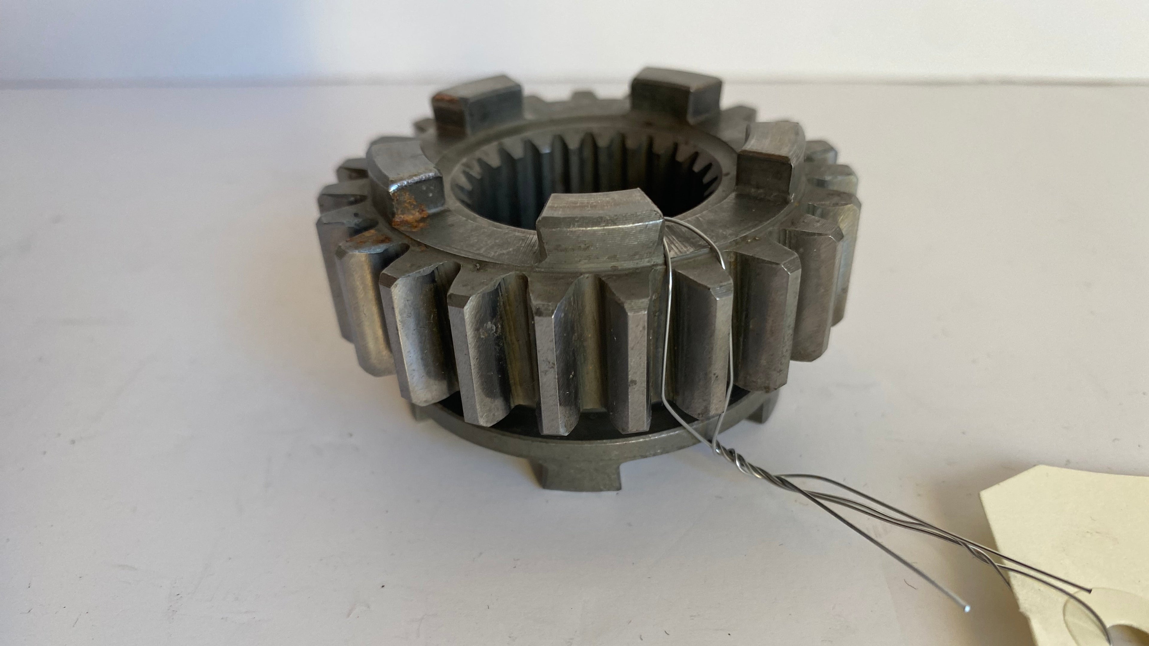 Pignon 2° arbre principal & 3° arbre secondaire Harley Davidson REF OEM 35026-79C