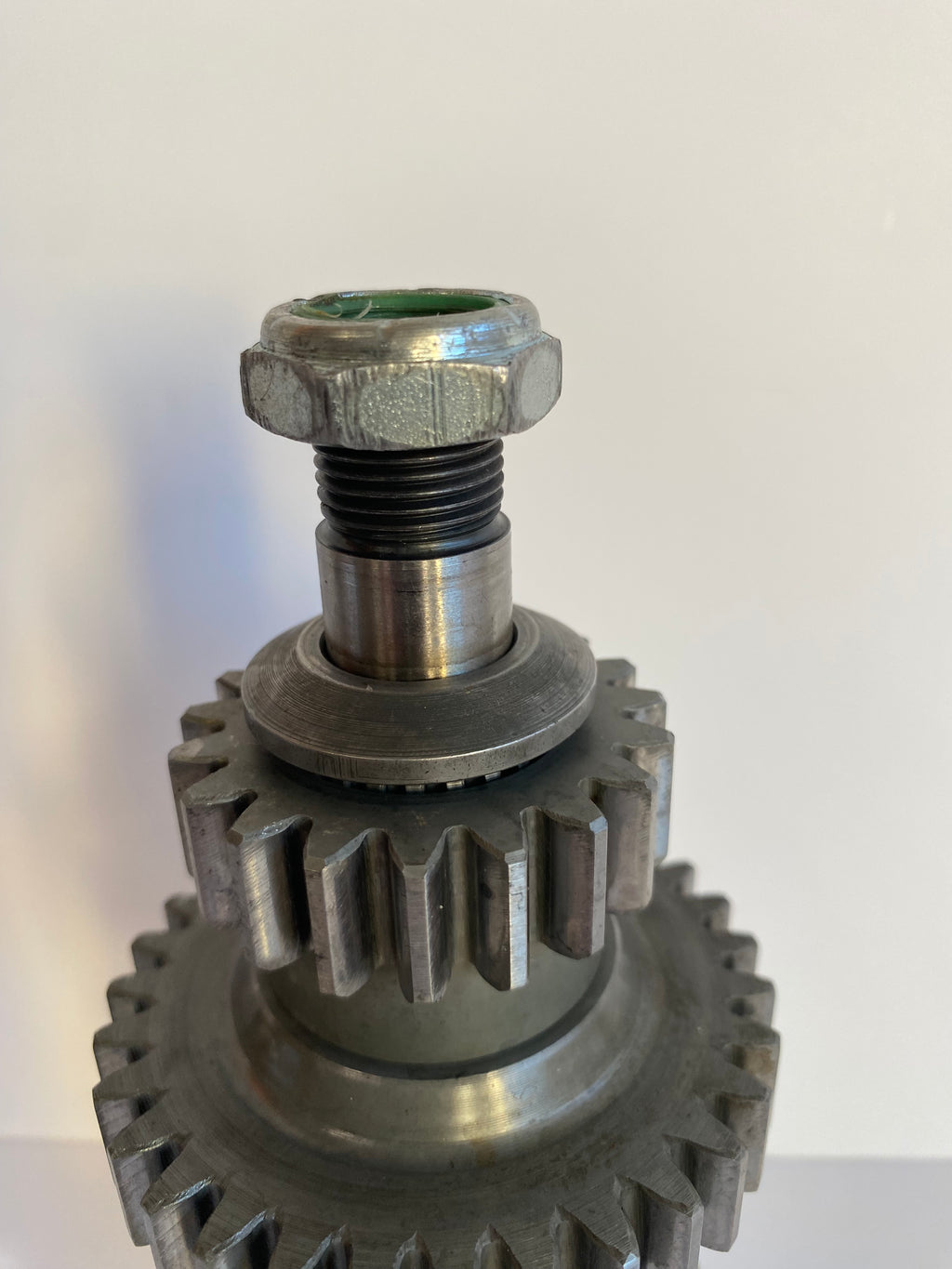 Arbre secondaire boite a 5 vitesses Harley Davidson REF OEM 35632-79