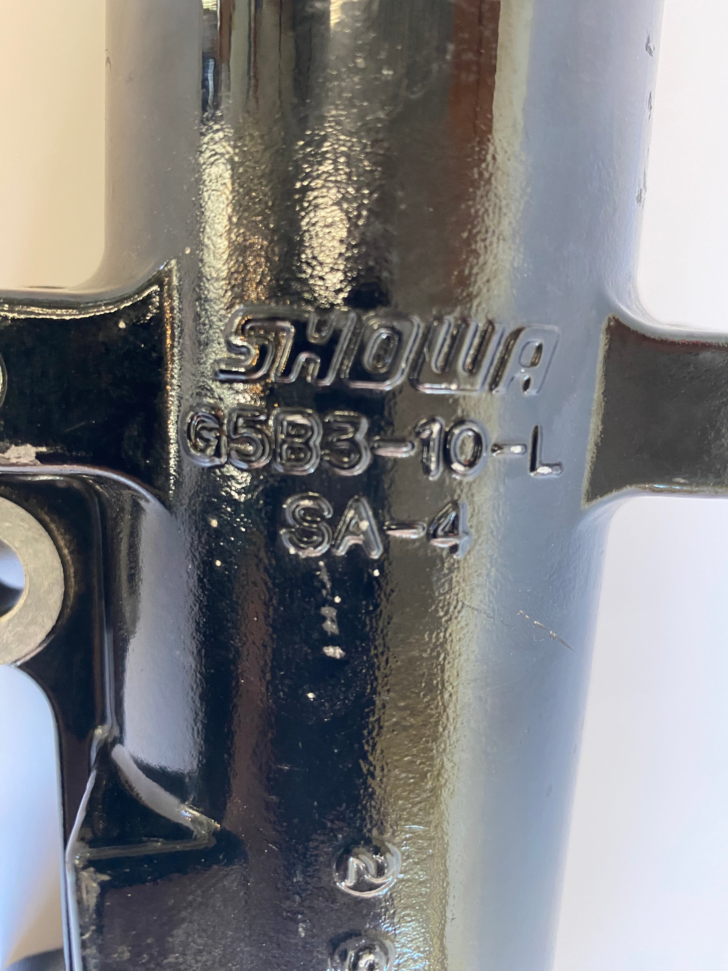 Fourreau de fourche gauche Touring Harley Davidson REF OEM 46495-09