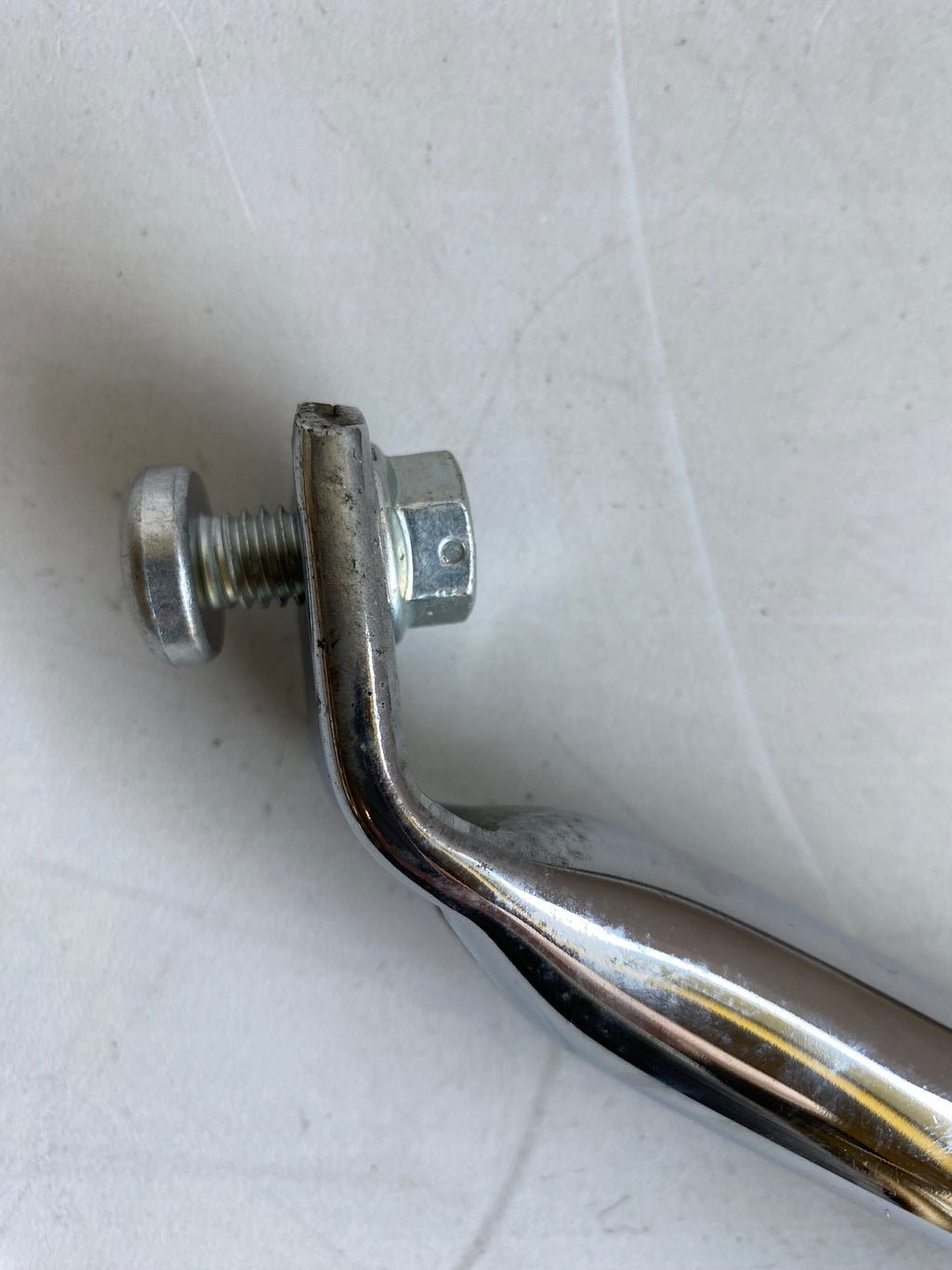 Pare sacoche droit Touring Harley Davidson REF OEM 49176-09