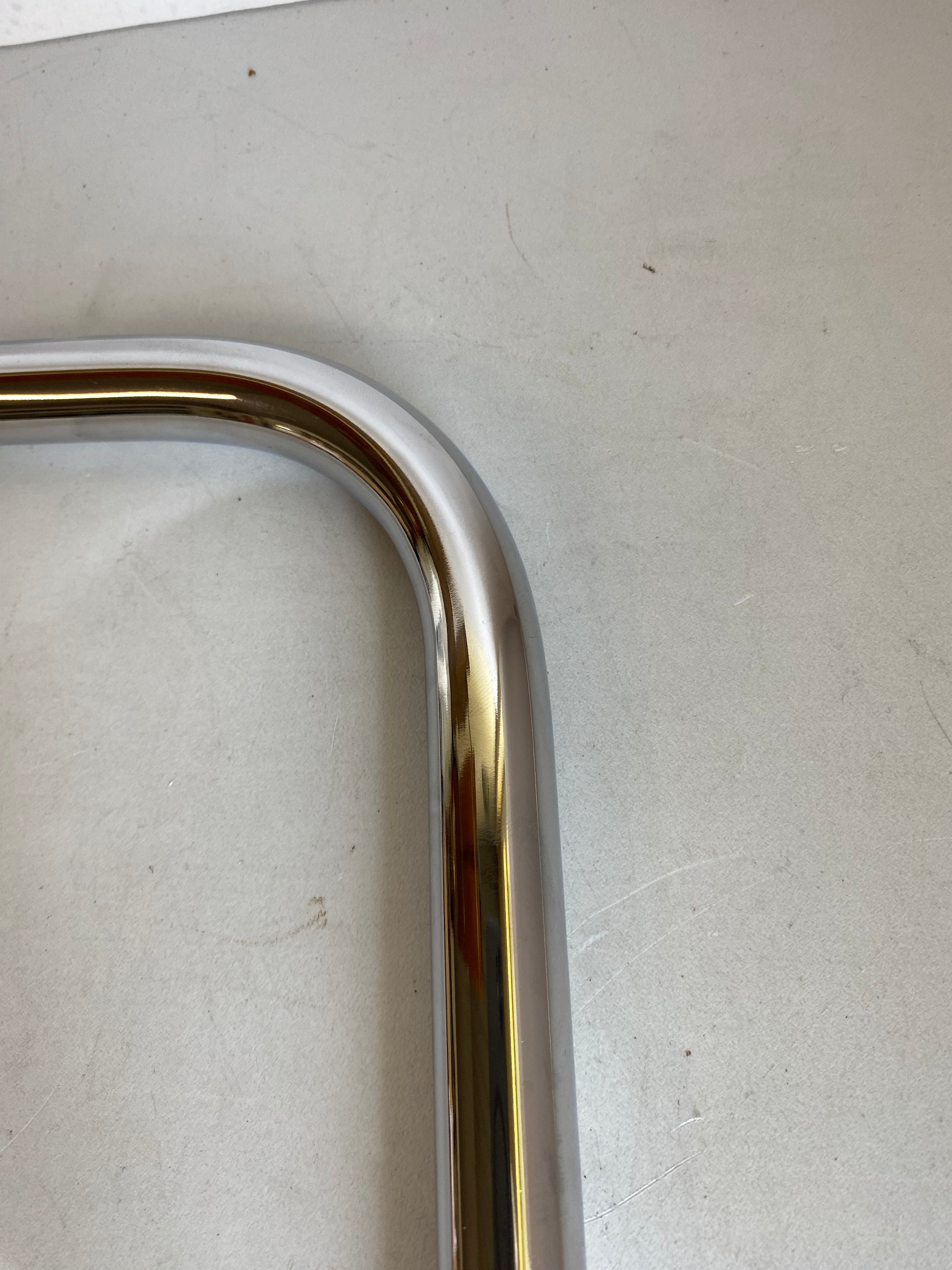 Pare sacoche droit Touring Harley Davidson REF OEM 49176-09