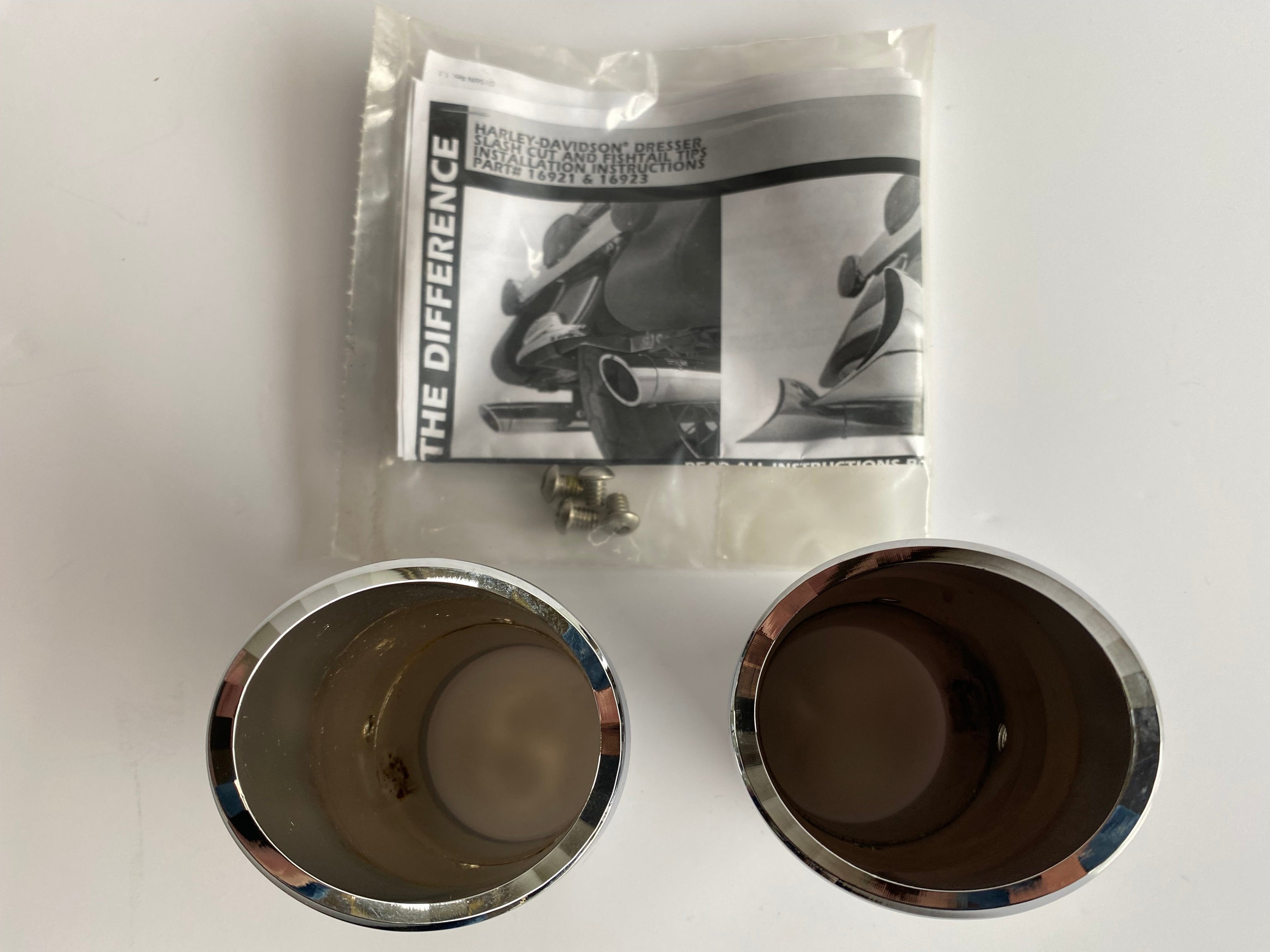 Vance &amp; Hines Chrome Slash Cut Harley Davidson Muffler Tips REF 1802-0011