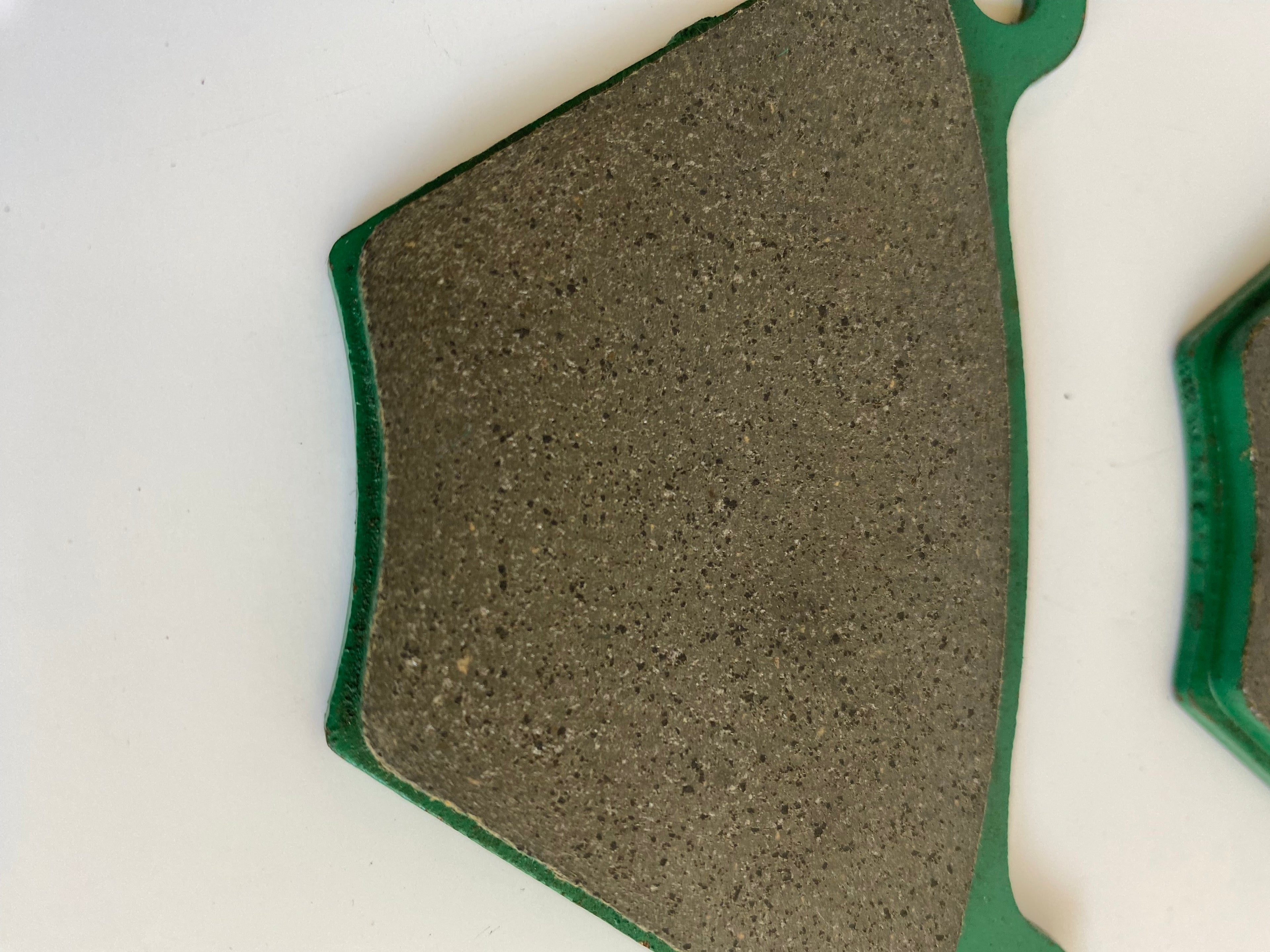 Jeu de plaquettes de frein VESRAH Harley Davidson REF OEM 44135-74A