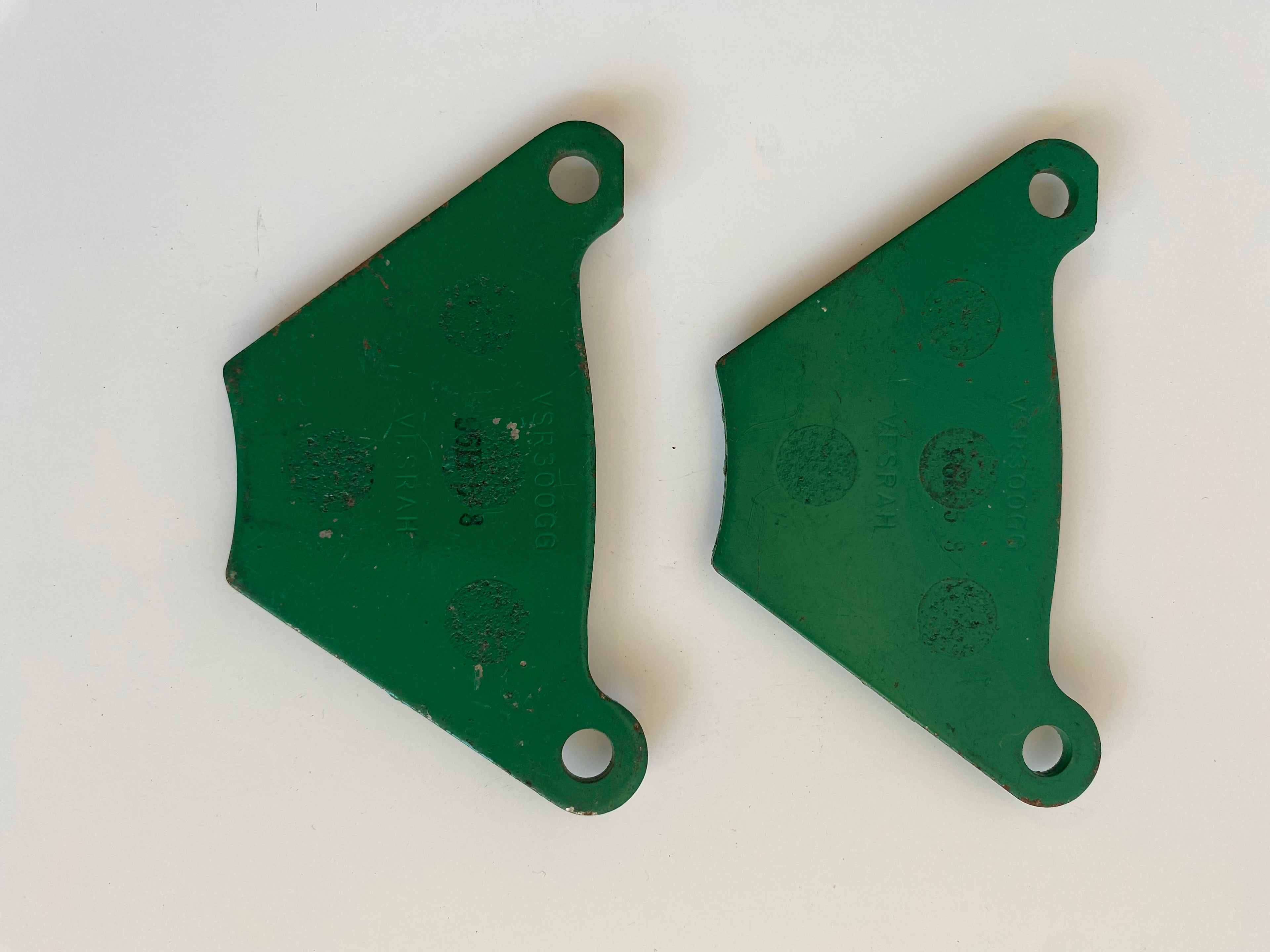 Jeu de plaquettes de frein VESRAH Harley Davidson REF OEM 44135-74A