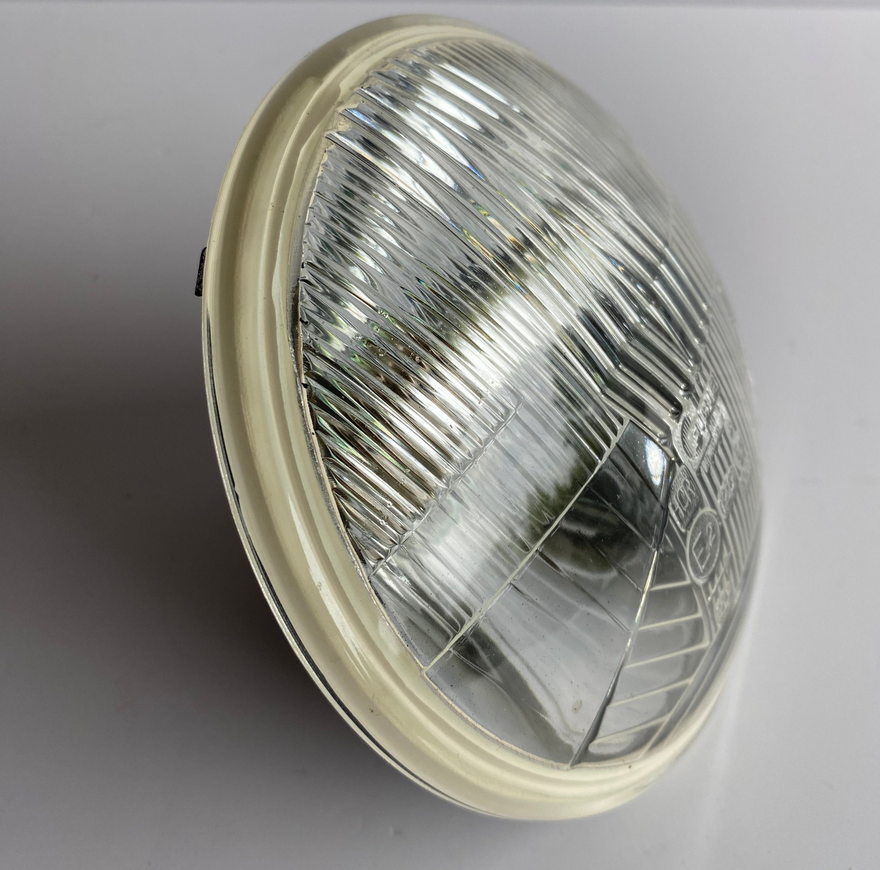 Optique de phare 5-3/4 USA ampoule H4 Harley Davidson REF OEM 67698-81D
