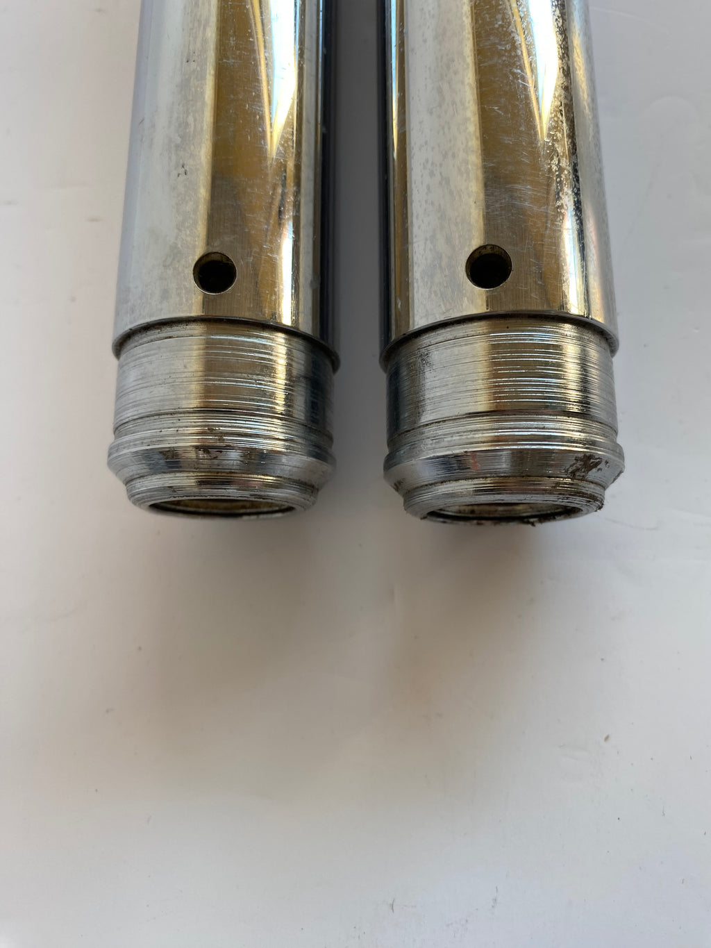 Jeu de tubes de fourche 35 mm x 27-1/4 pouces Harley Davidson REF MCS 965067