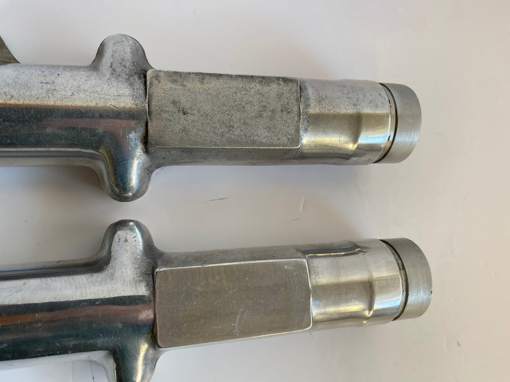 Jeu de fourreaux de fourche 35mm Kayaba Harley Davidson REF 45974-73 & 45976-73