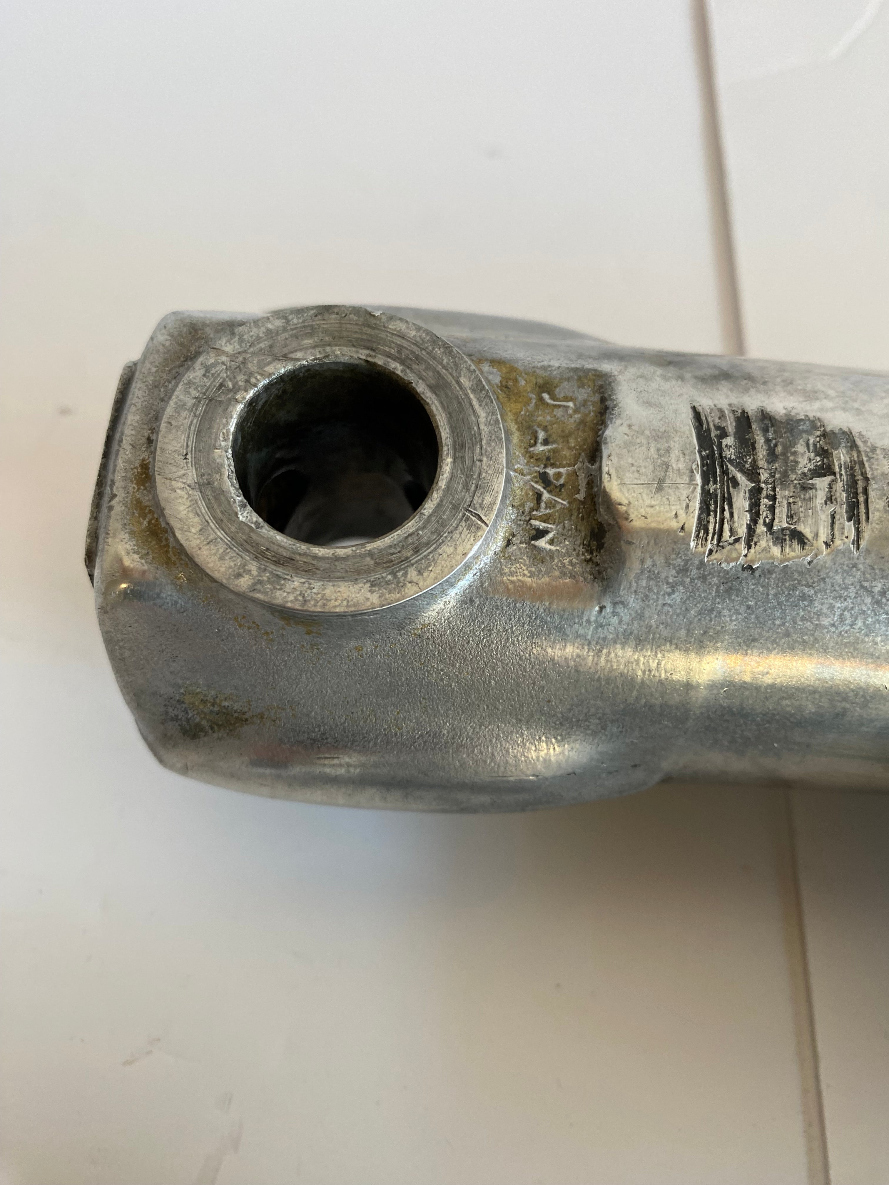 Jeu de fourreaux de fourche 35mm Kayaba Harley Davidson REF 45974-73 & 45976-73