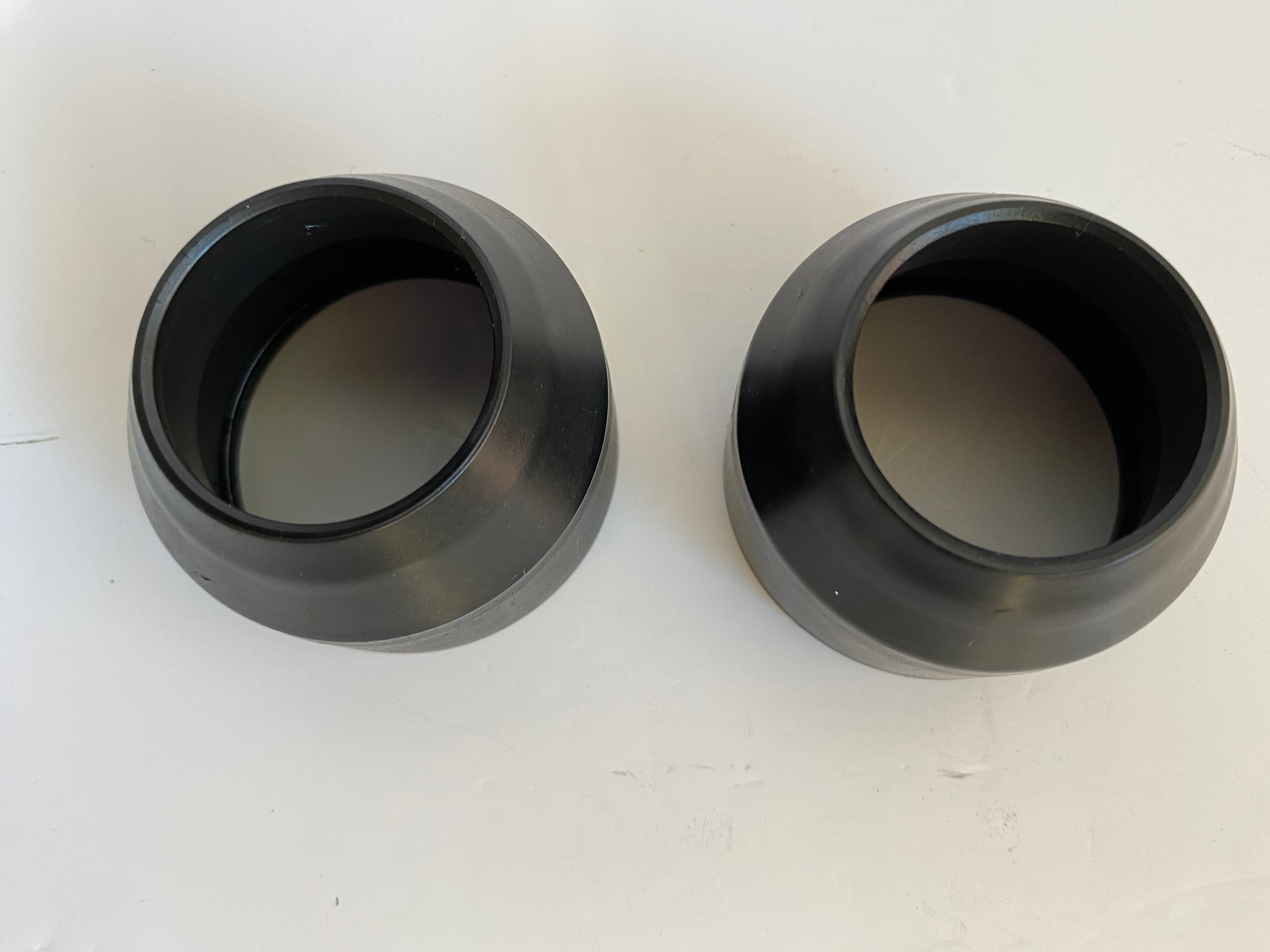 Jeu de 2 caches poussières fourche 35mm Kayaba Harley Davidson REF 45983-73