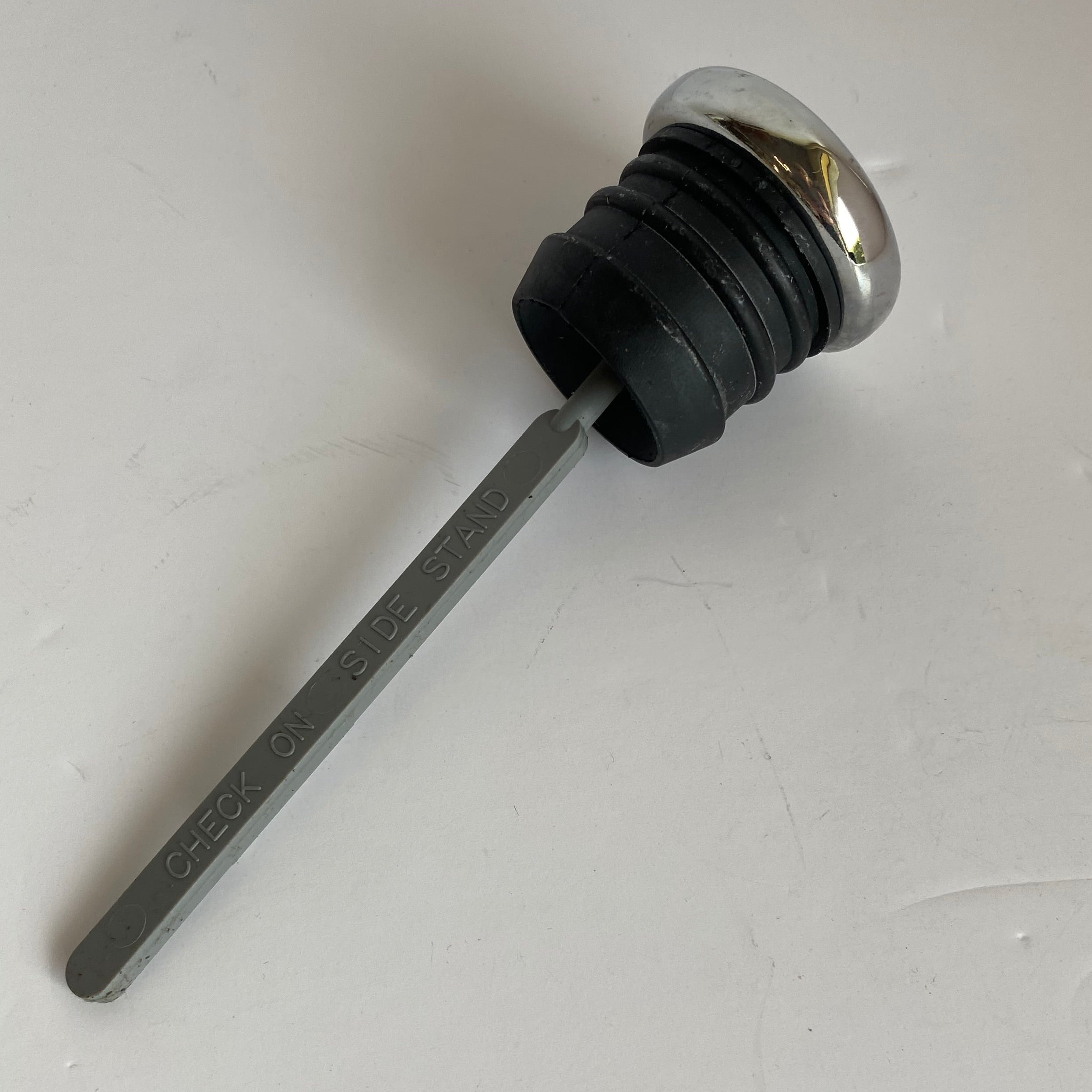 Bouchon de réservoir huile Softail Harley Davidson REF OEM 62845-00A