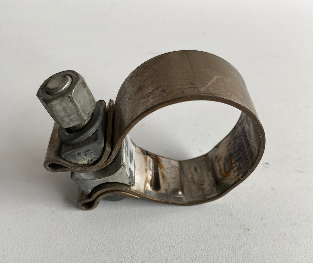 Collier de collecteur d'échappement arrière Touring Harley Davidson REF OEM 65620-98A