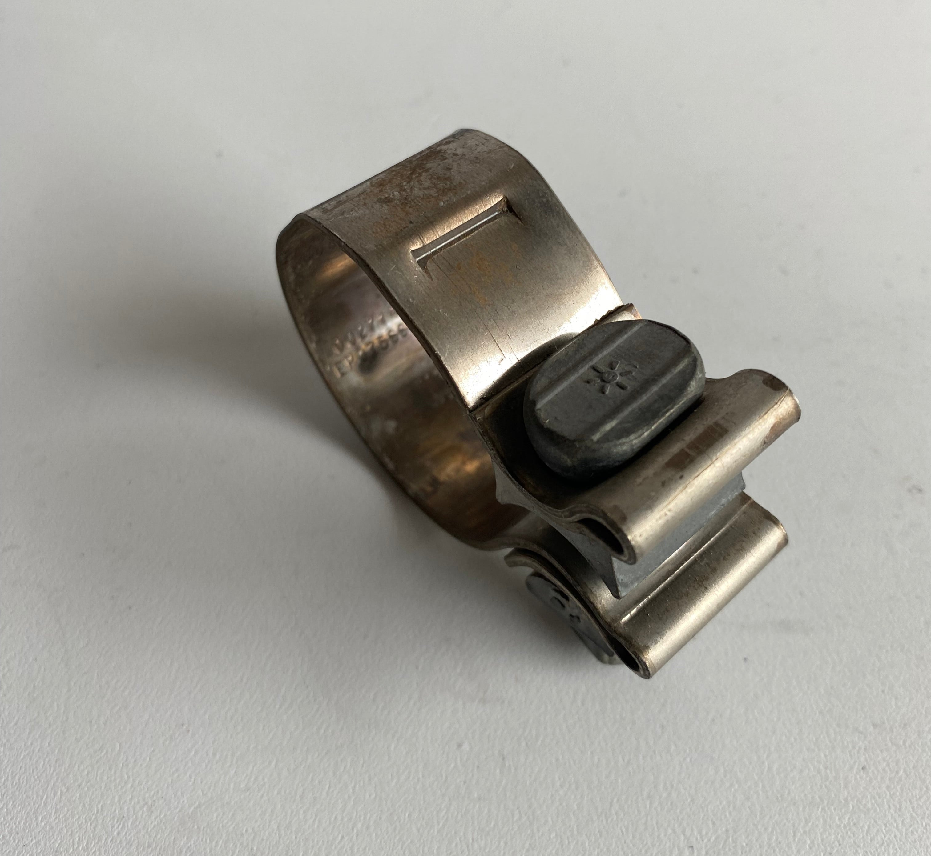 Harley Davidson Touring Rear Exhaust Manifold Clamp REF OEM 65620-98A