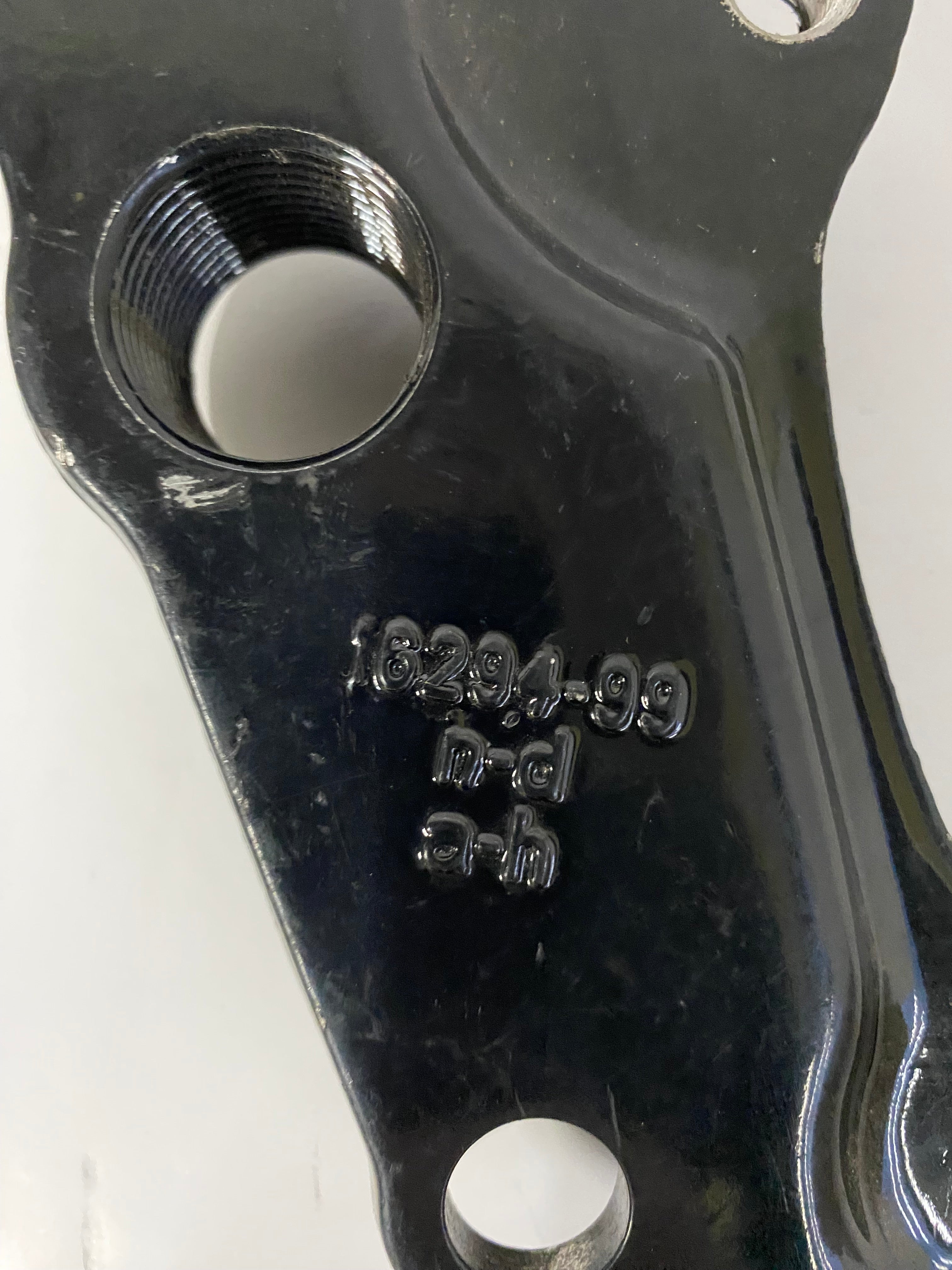 Support moteur avant droit inférieur Sportster Harley Davidson REF OEM 16294-99