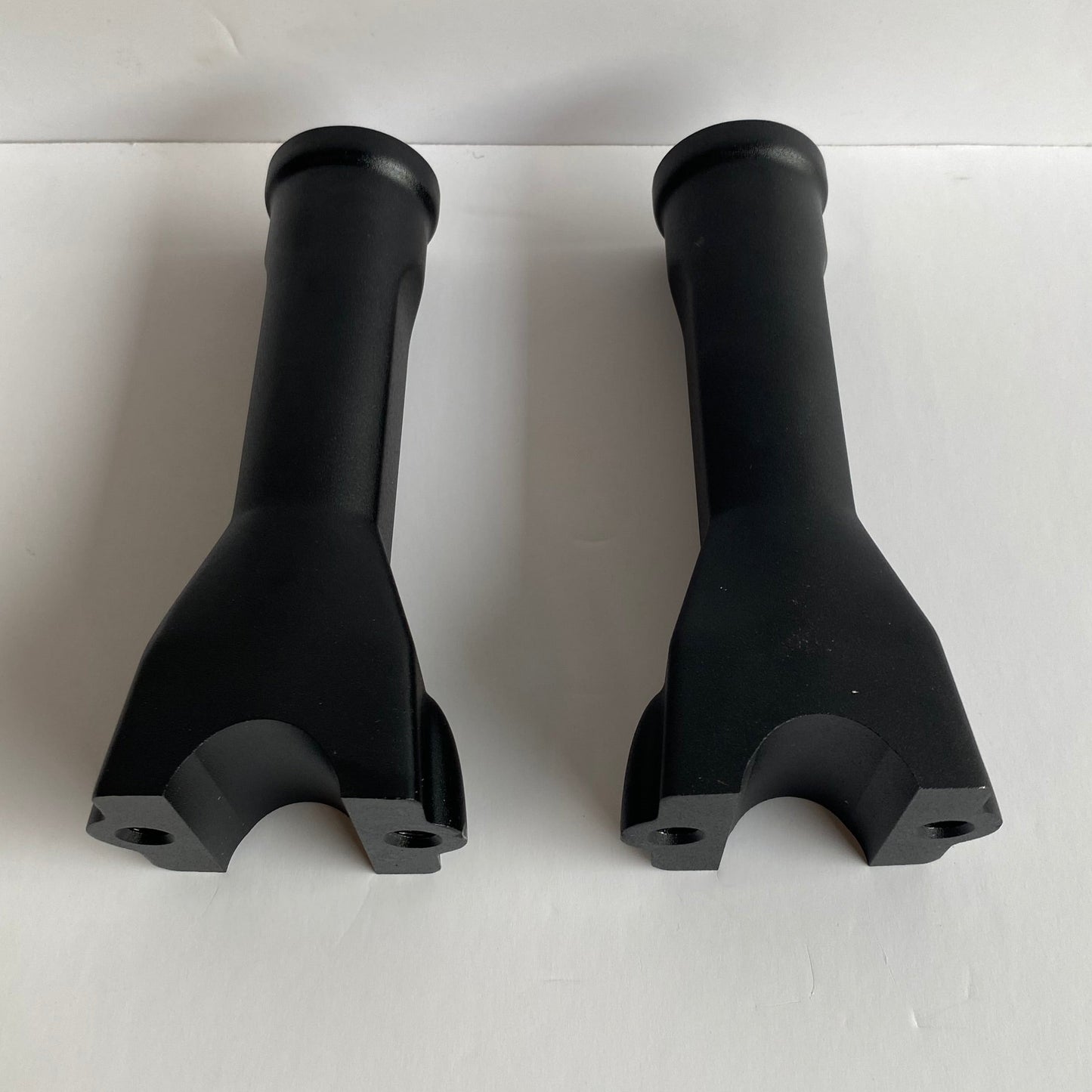 Risers 5.5 pouces noirs Softail Harley Davidson REF OEM 55800852