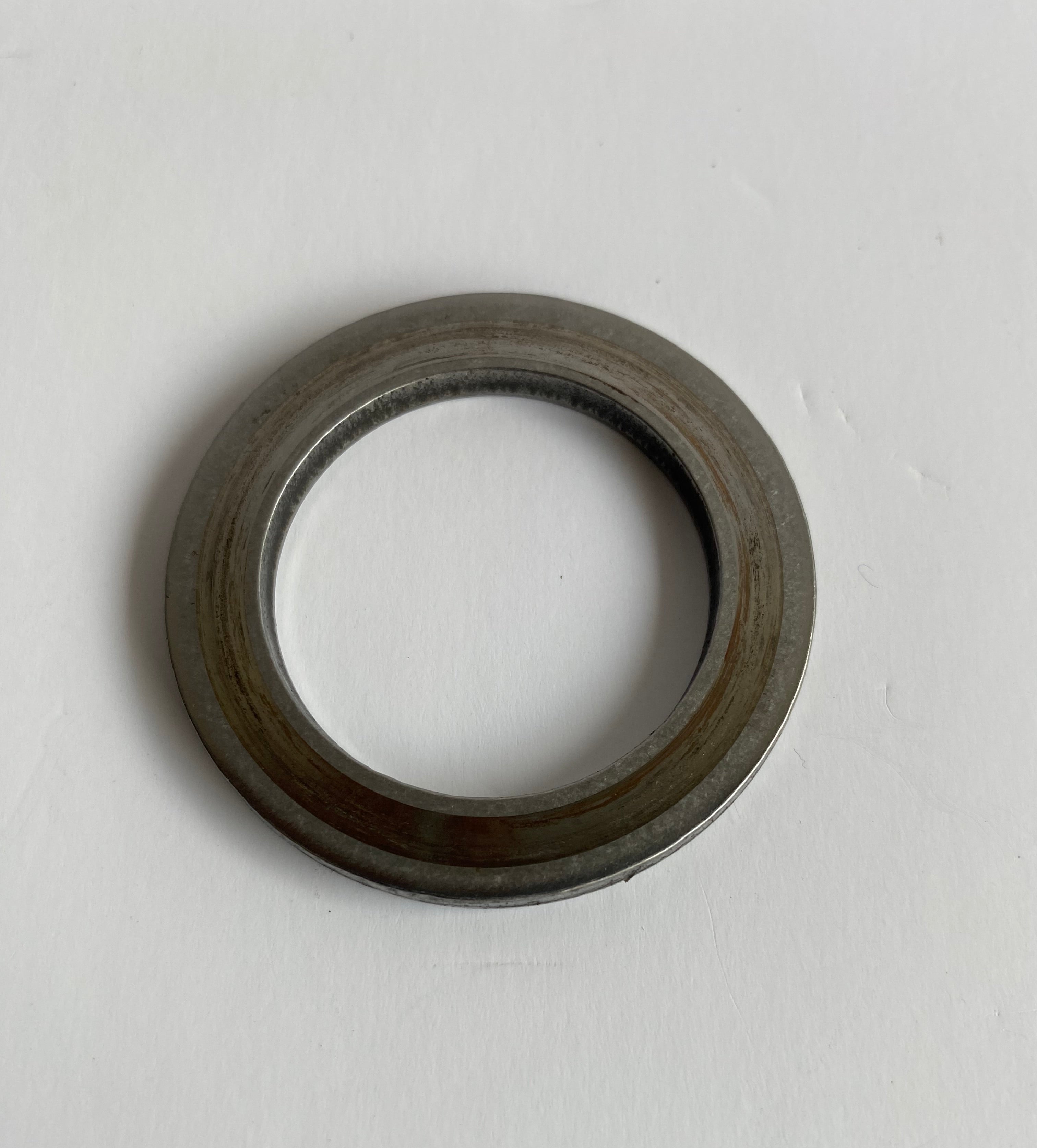 Rondelle de roulement vilebrequin gauche Harley Davidson REF OEM 8972
