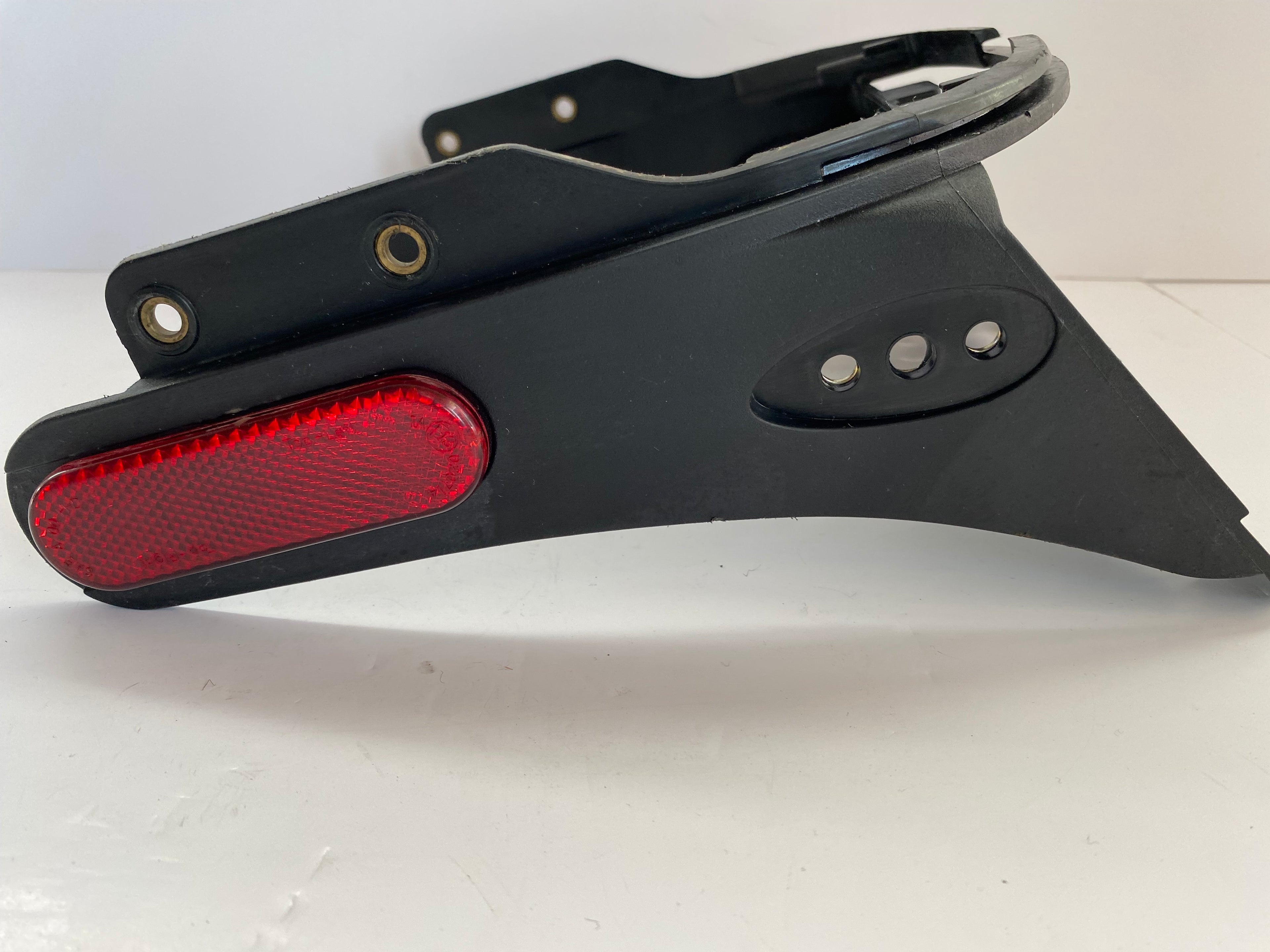 Support de plaque d'immatriculation VRSC Harley Davidson REF OEM 69051-01A