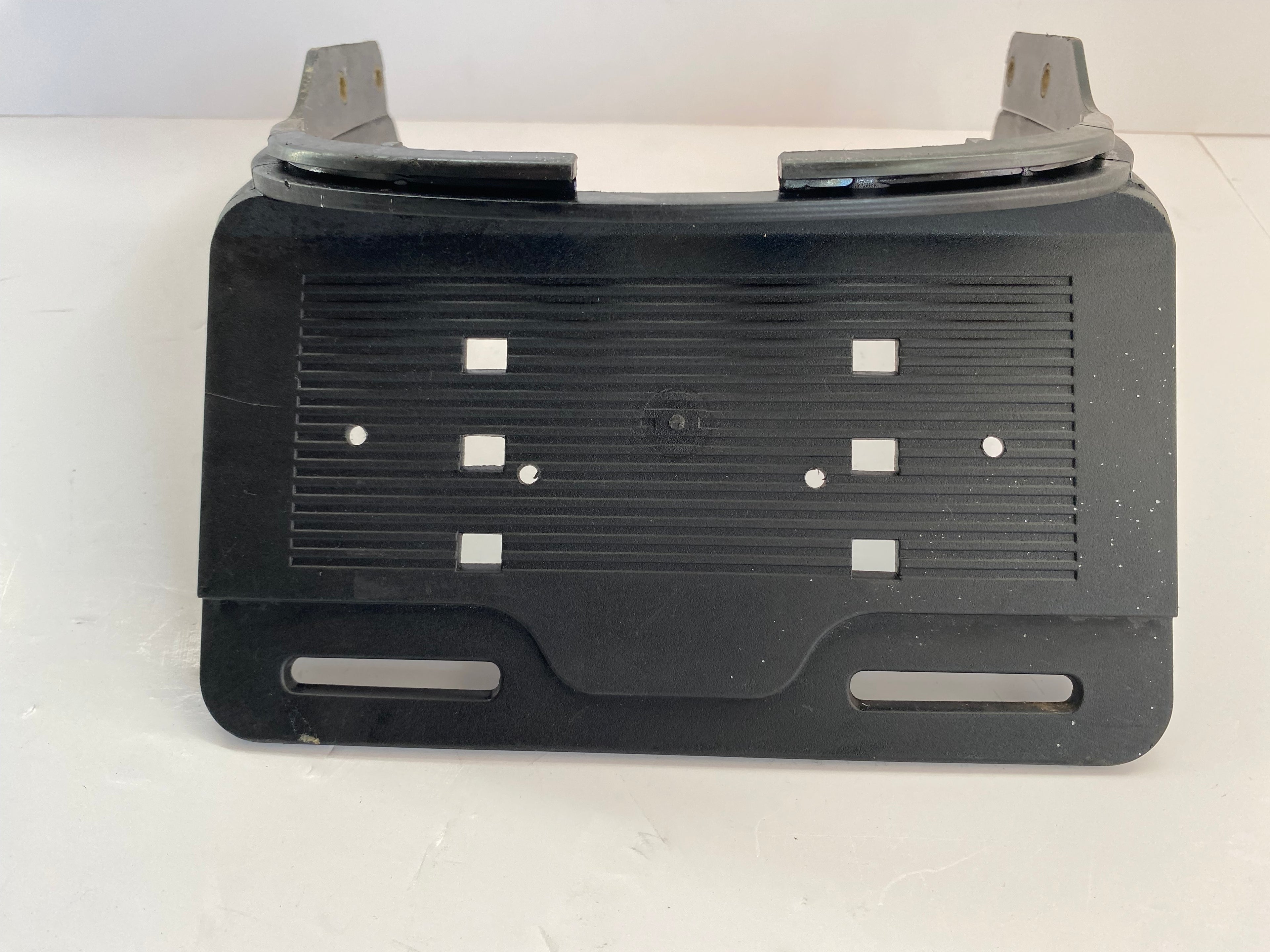 Support de plaque d'immatriculation VRSC Harley Davidson REF OEM 69051-01A
