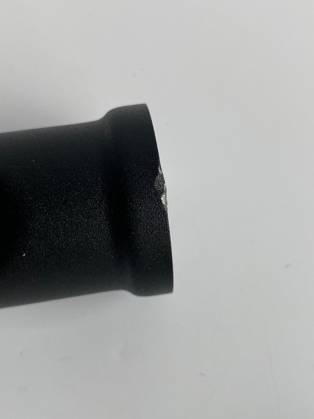 Risers 5.5 inches black Softail Harley Davidson REF OEM 55800852