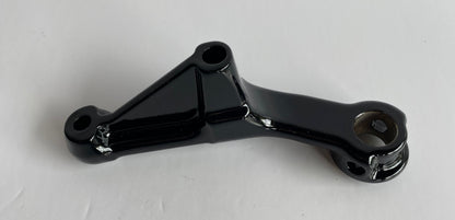 Support de cale pied pilote gauche VROD Harley Davidson REF OEM 51091-06BK
