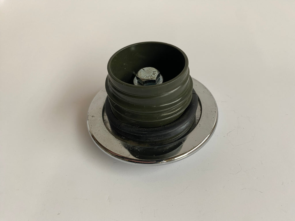 Bouchon de réservoir d'essence gauche Softail Harley Davidson REF OEM 61103-83B