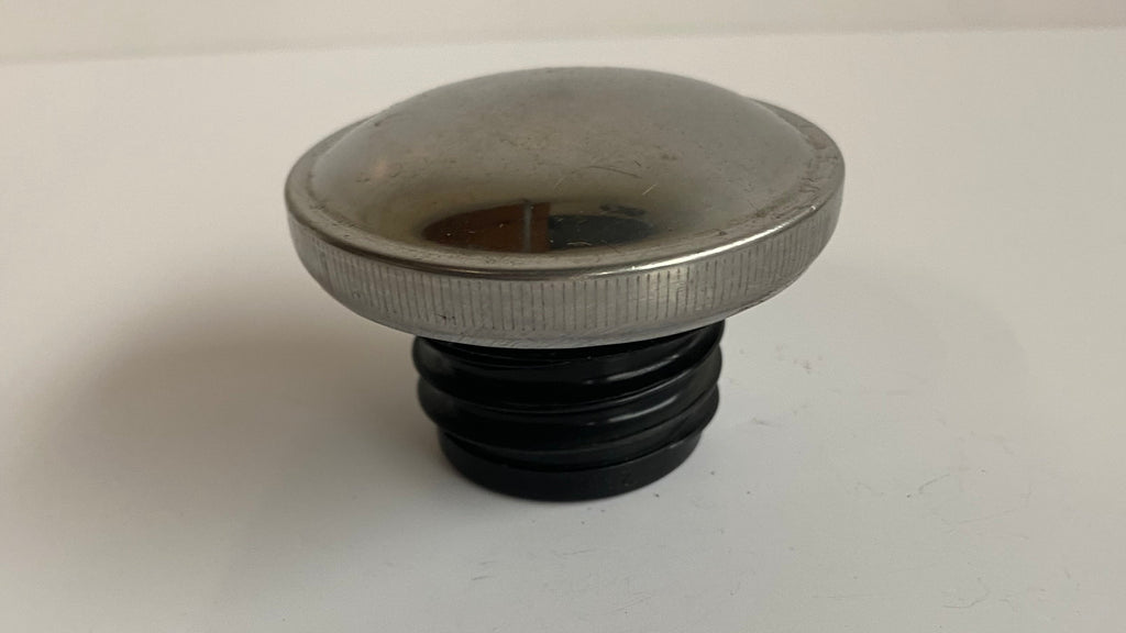 Bouchon de réservoir d'essence droite Harley Davidson REF OEM 61102-83C