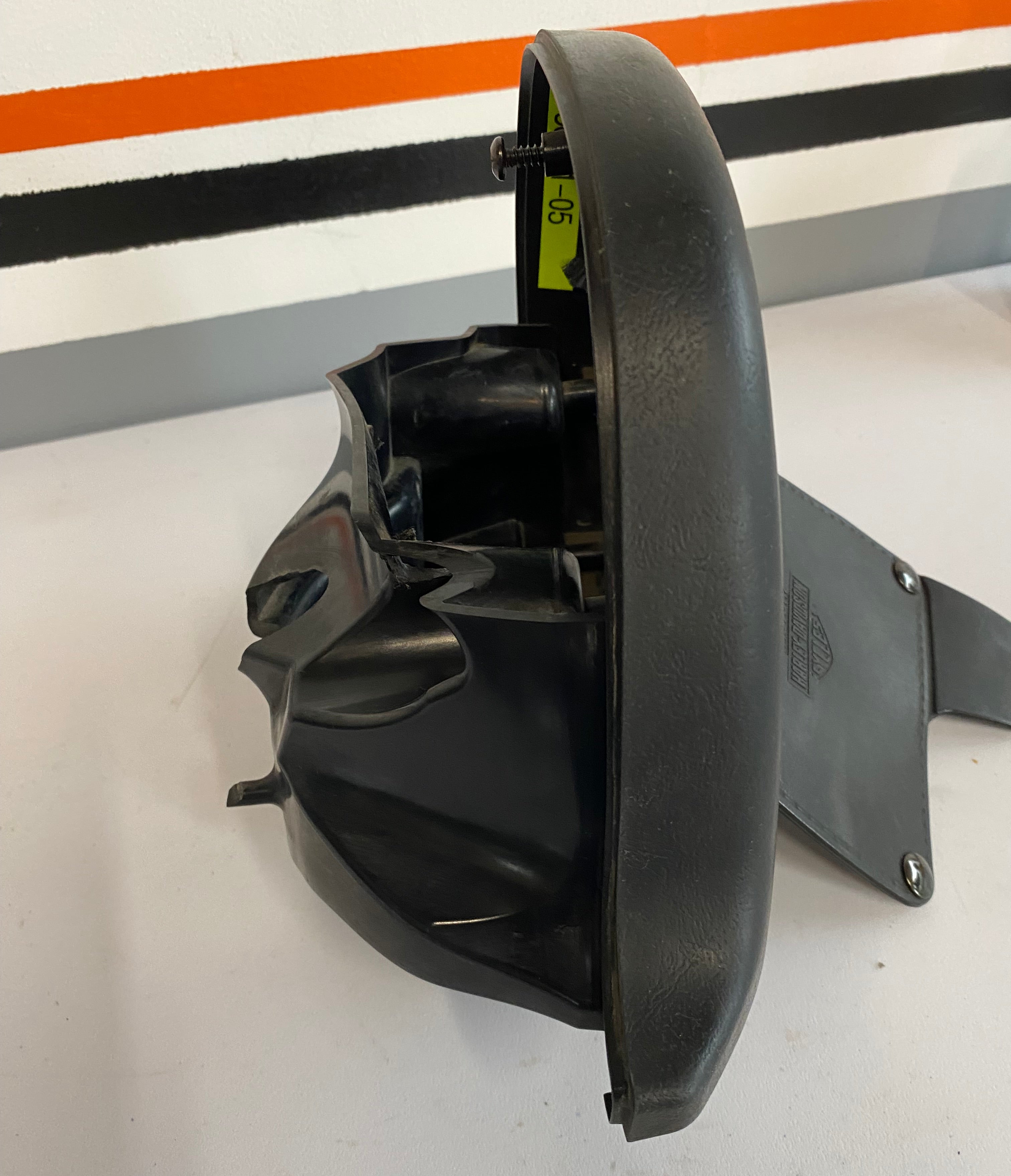 Vide poche fairing droit Touring Harley Davidson REF OEM : 58891-05 / 58893-05 / 58679-05