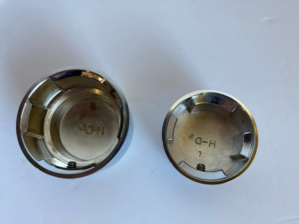 Jeu de caches axe de roue arrière chromés Dyna Harley Davidson REF 41705-09