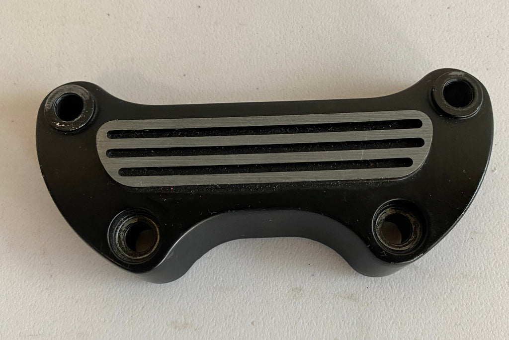 Harley Davidson Black Riser Bridge OEM REF: 56115-95