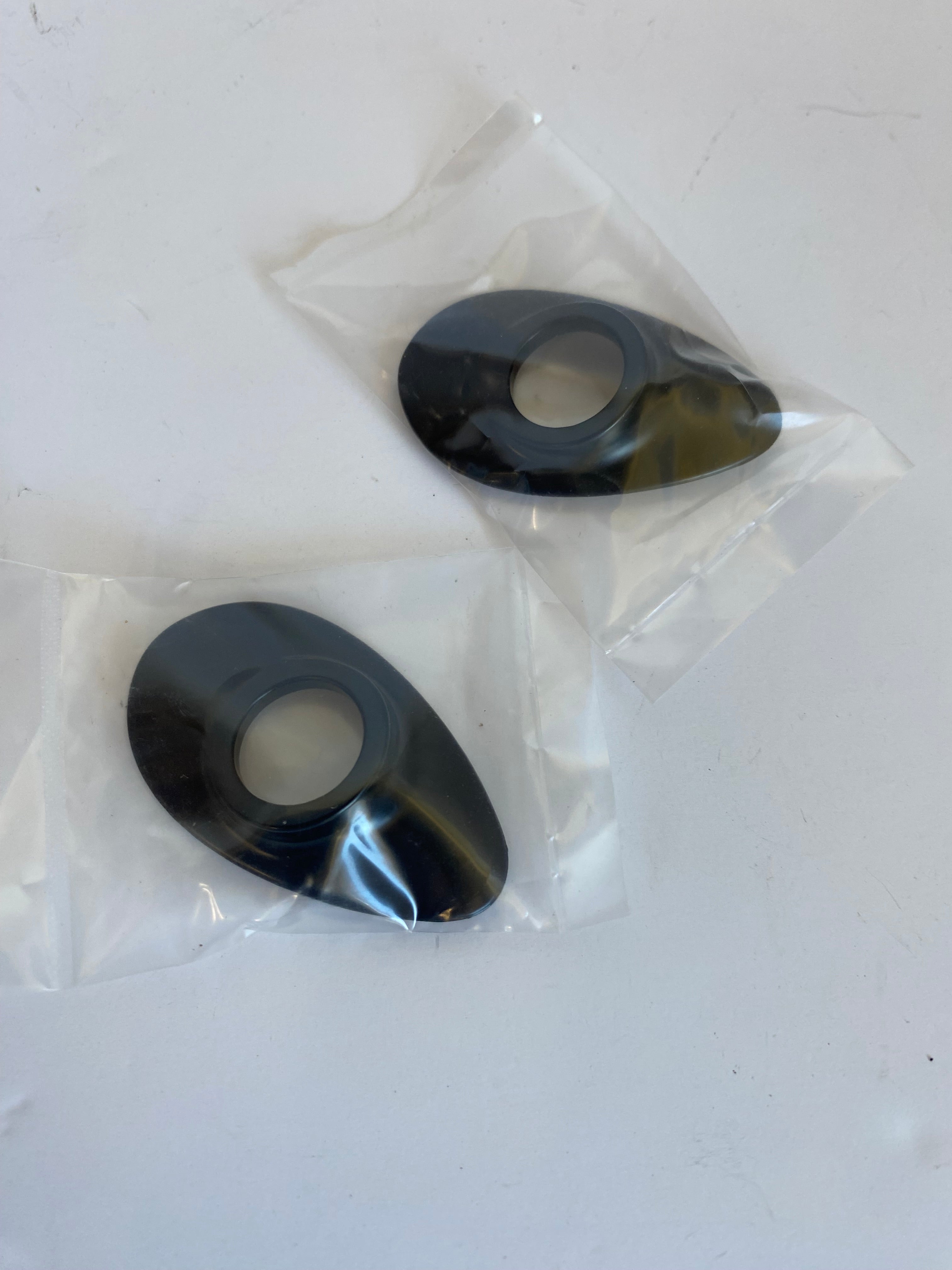Jeu de 2 recess cover noirs clignotants Harley Davidson REF OEM 68864-10