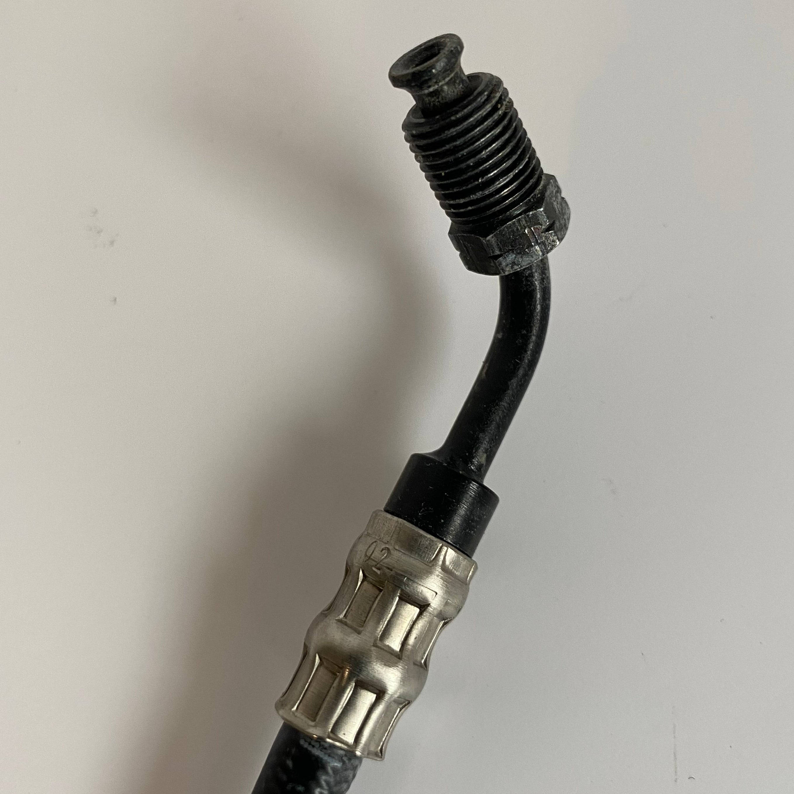 Durite de frein supérieur noire Softail M8 Harley Davidson REF OEM 41800741