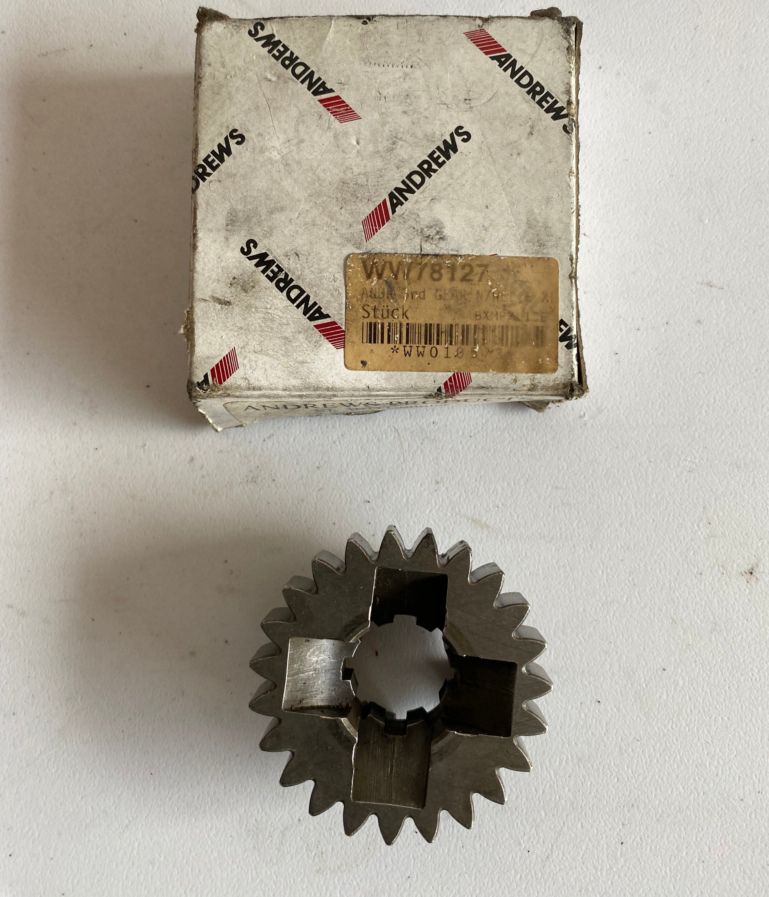 Pignon 3ieme vitesses 23 dents Harley Davidson REF OEM : 35709-54B