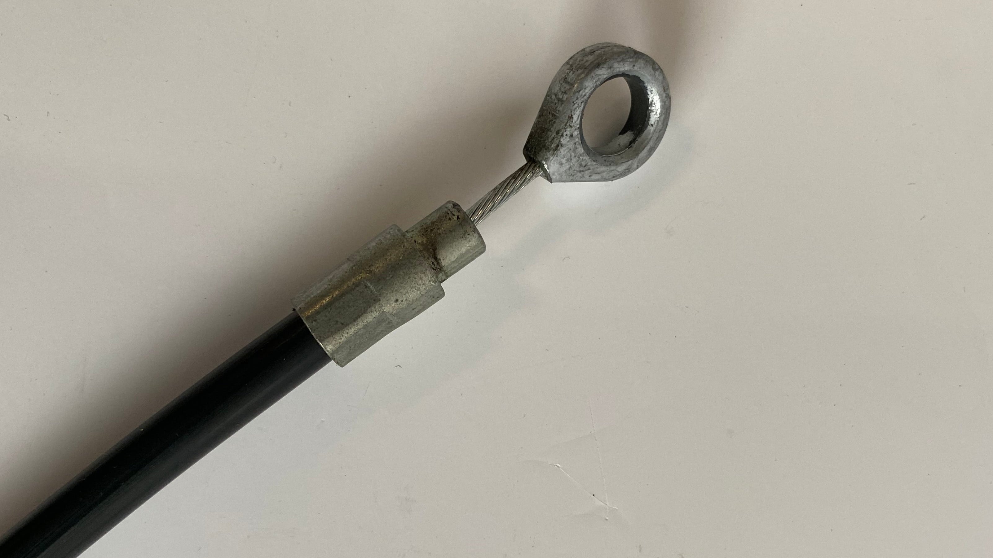 Cable d'embrayage supérieur Softail M8 Harley Davidson REF OEM 37200216